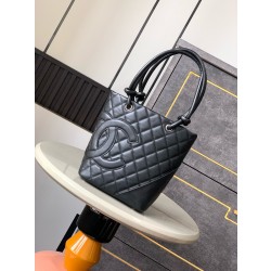 샤넬 Chanel Shopping Bag Black 16cm
