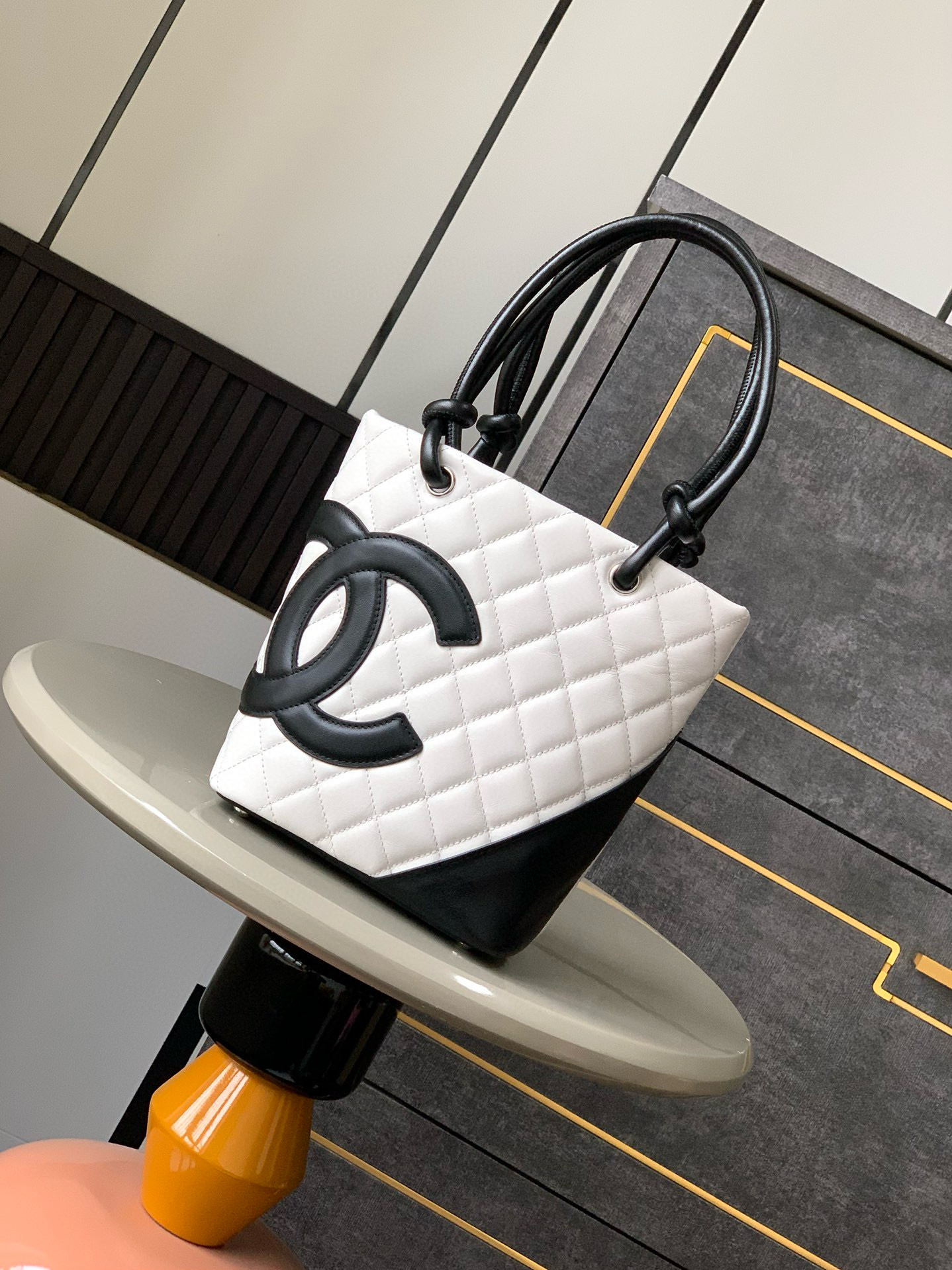 샤넬 Chanel Shopping Bag White&Black 16cm