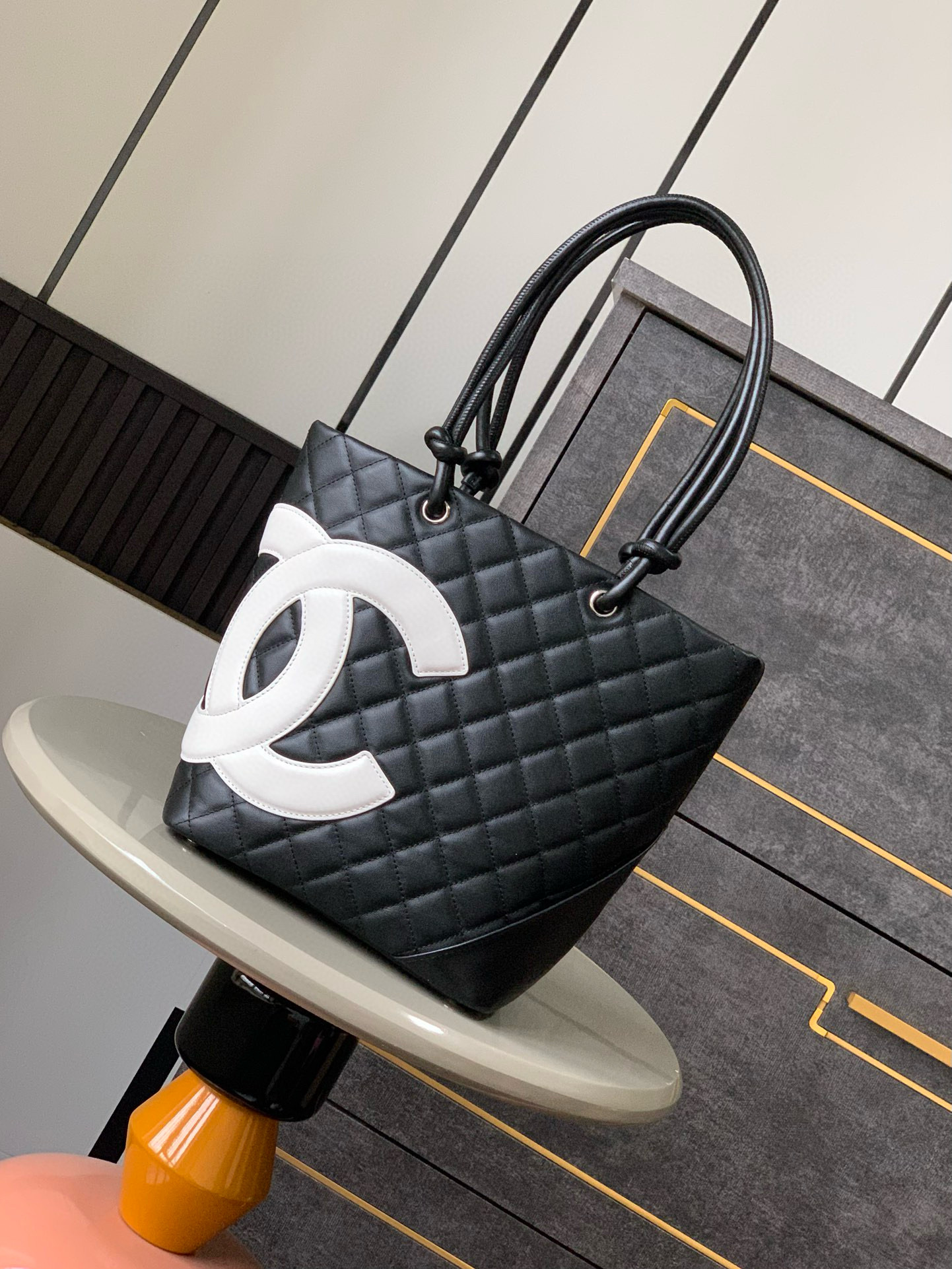 샤넬 Chanel Shopping Bag Black&White 20cm
