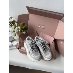미우 미우 Miu Miu 스니커즈