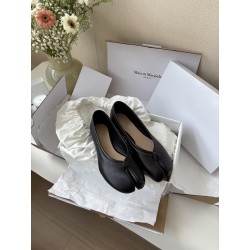 발렌시아가 Maison Margiela 메리 제인