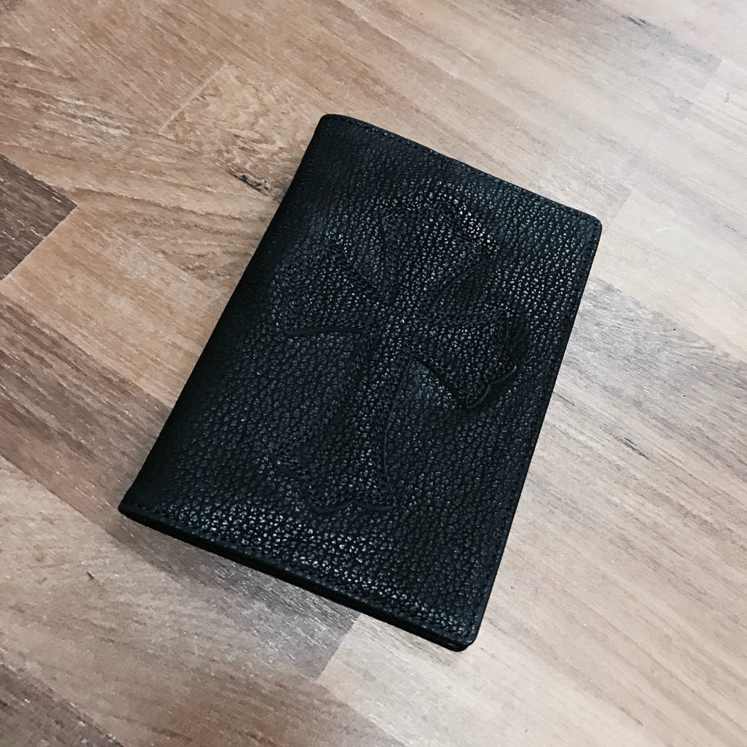 크롬하츠 Chrome Hearts passport case Black