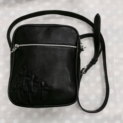 크롬하츠 Chrome Hearts CHB018  크로스 백 Black