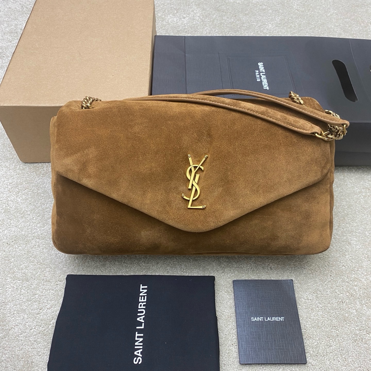 생로랑 Saint laurent/YSL 777399 Calypso Large in Suede Warm Caramel Cognac 37CM