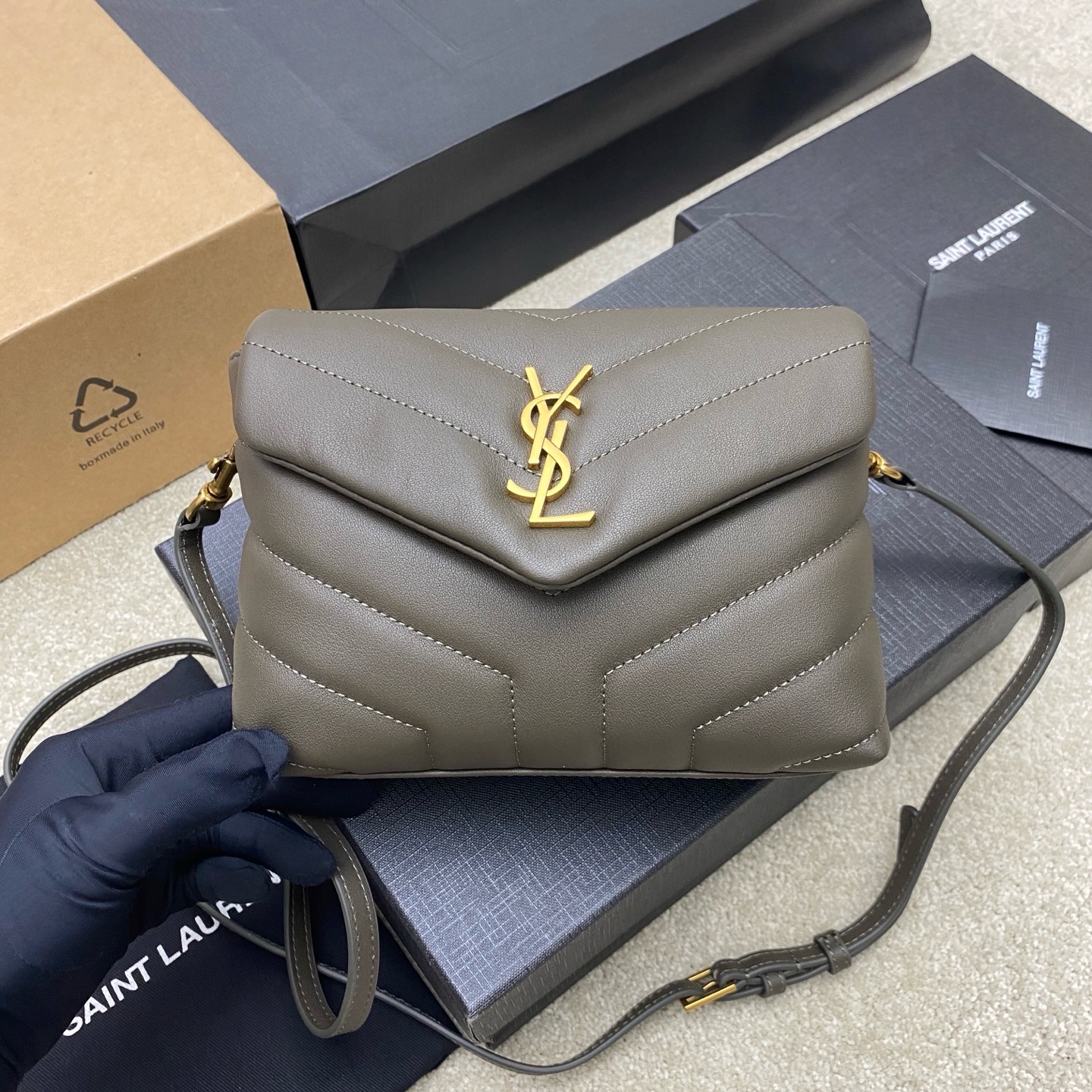 생로랑 Saint laurent/YSL 392255 LOULOU MINI 숄더백 20CM