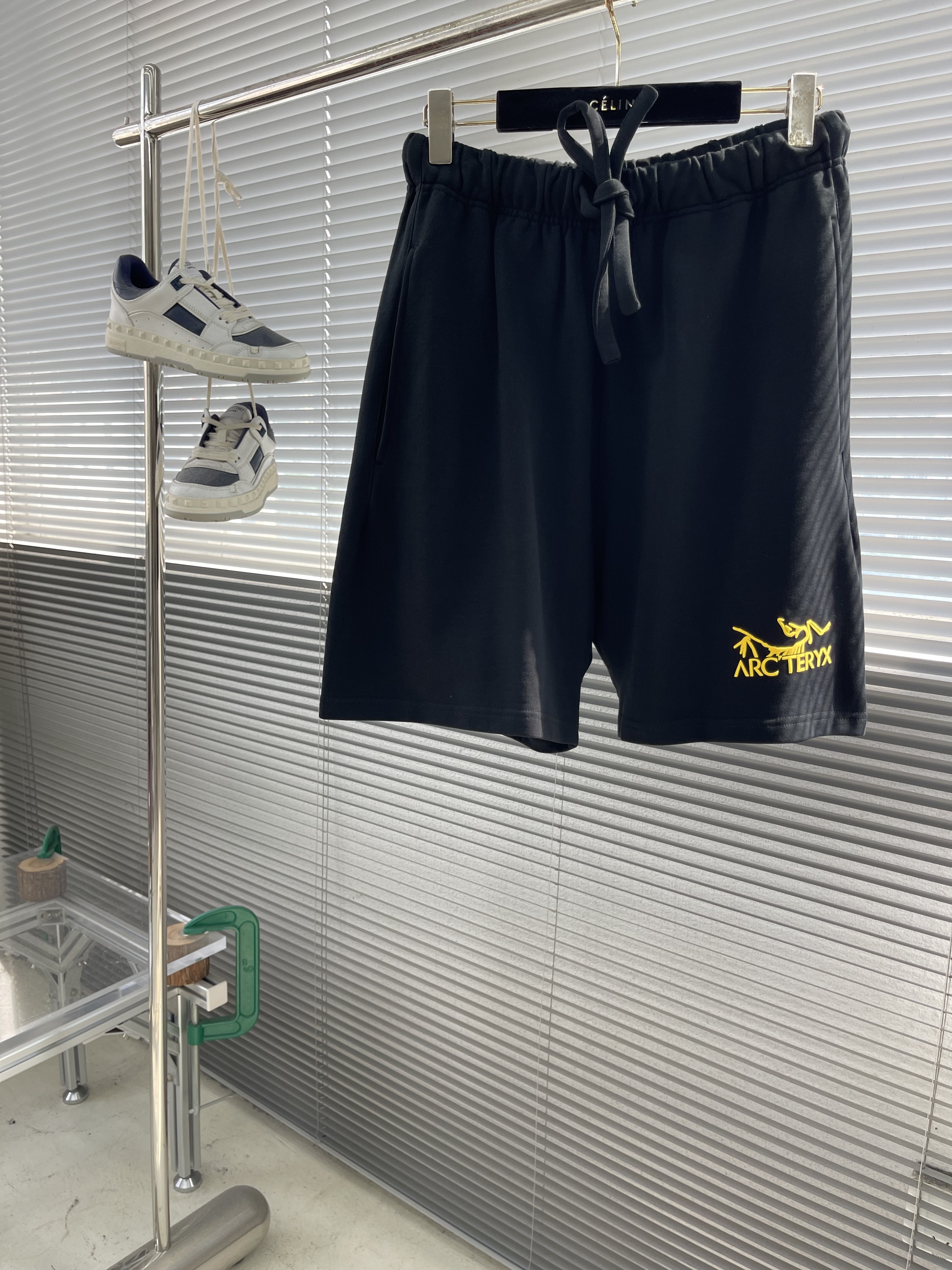 아크테릭스 ARC'TERYX 반바지