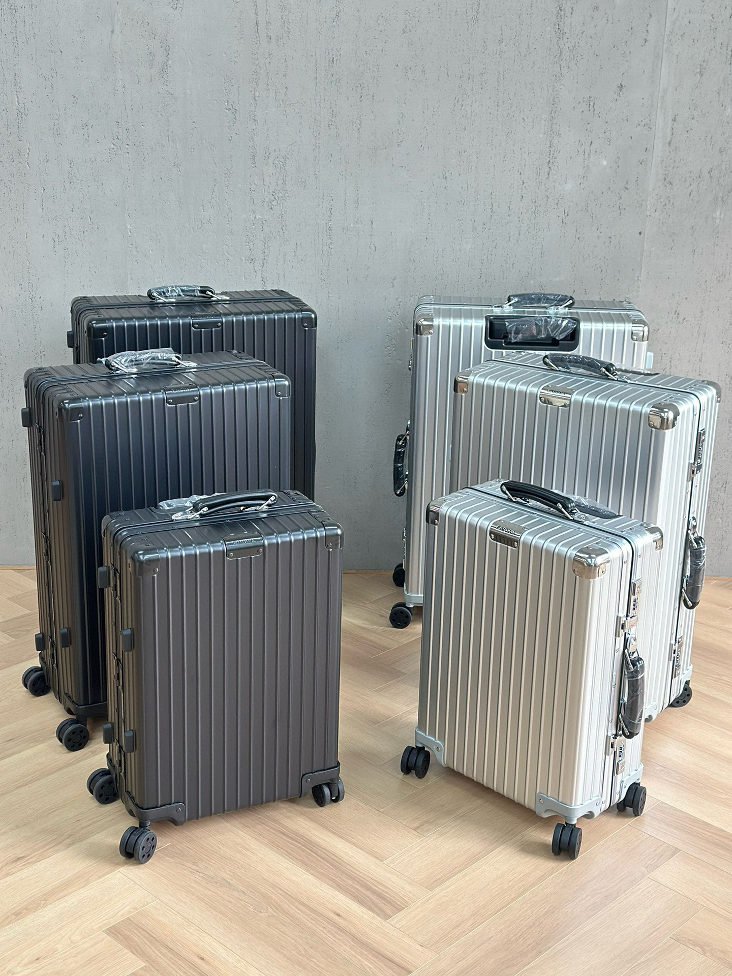Rimowa Classic 972 캐리어 알루미늄
