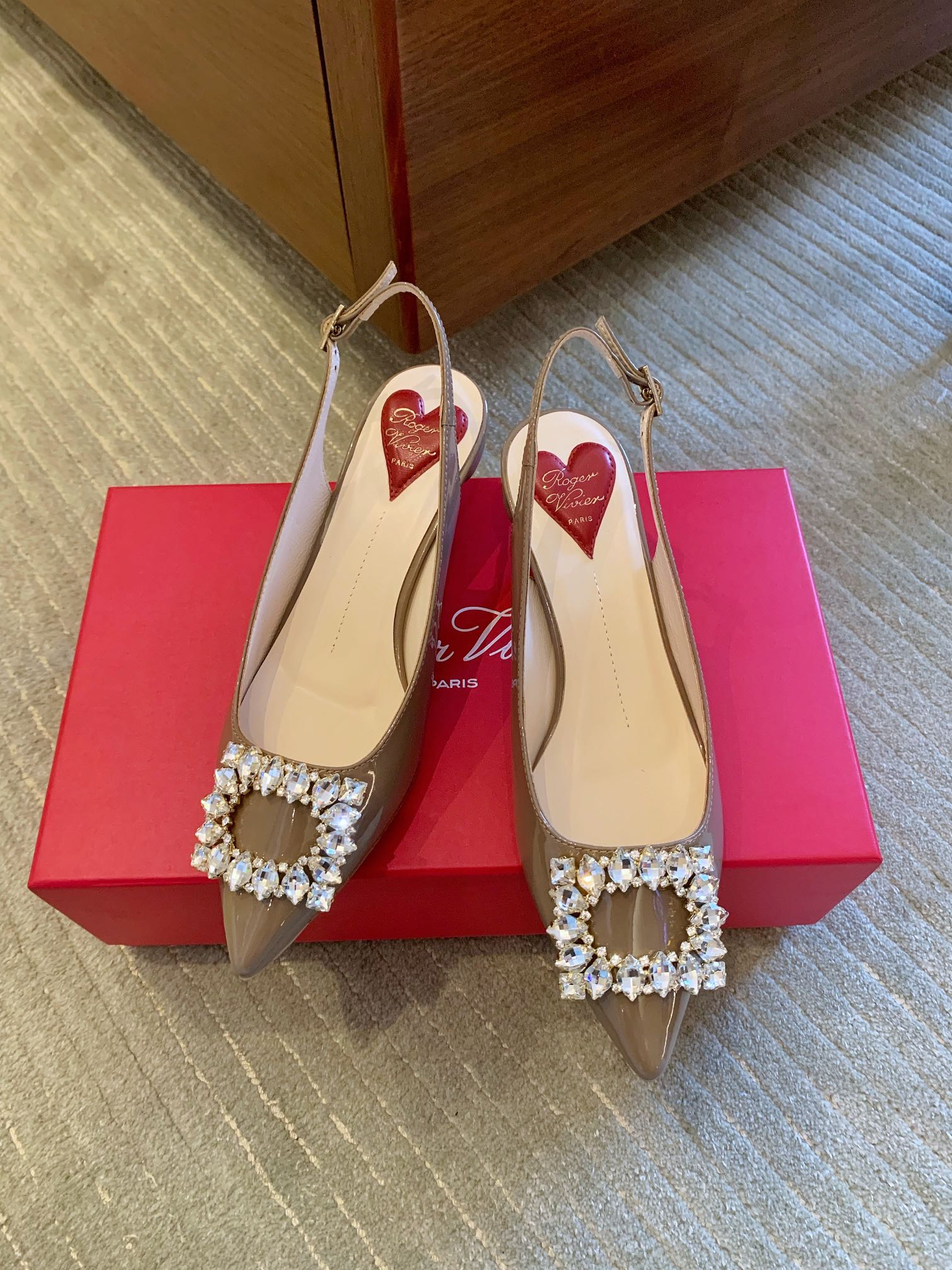 로저비비에 Roger Vivier 하이힐
