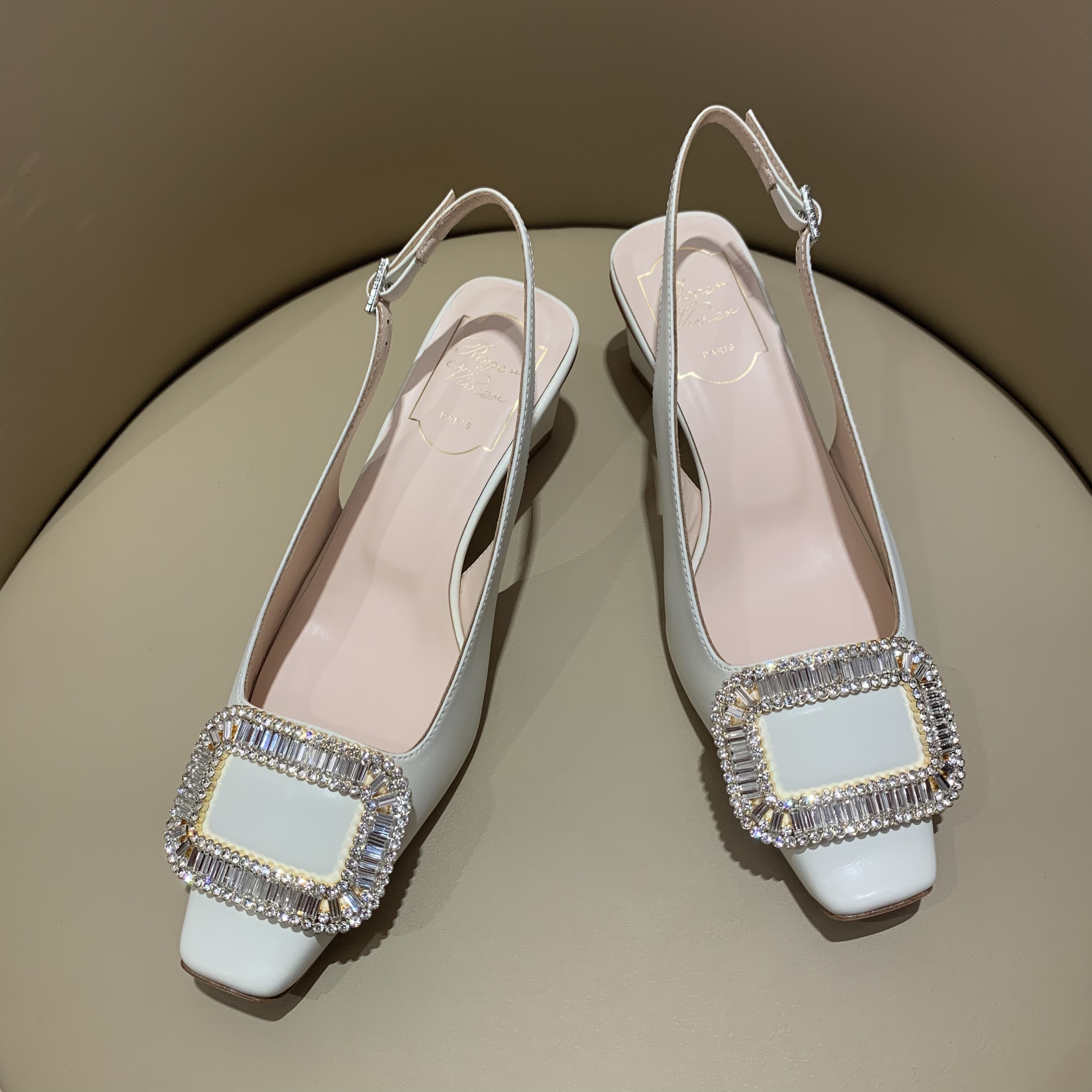 로저비비에 Roger Vivier 하이힐