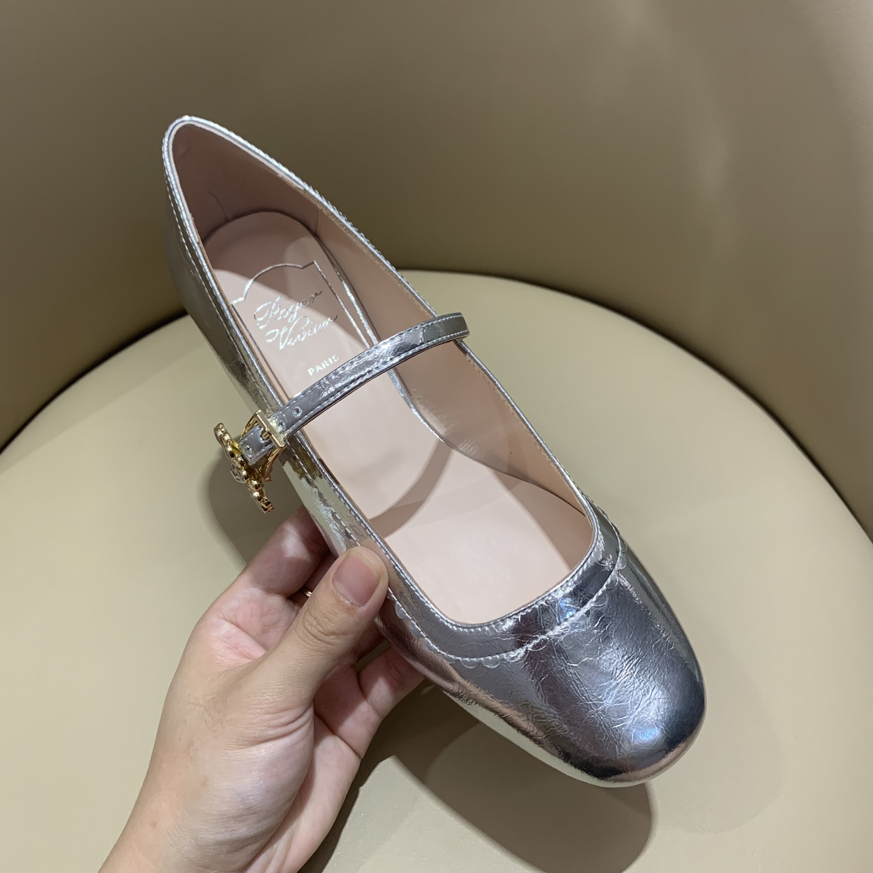 로저비비에 Roger Vivier 메리 제인