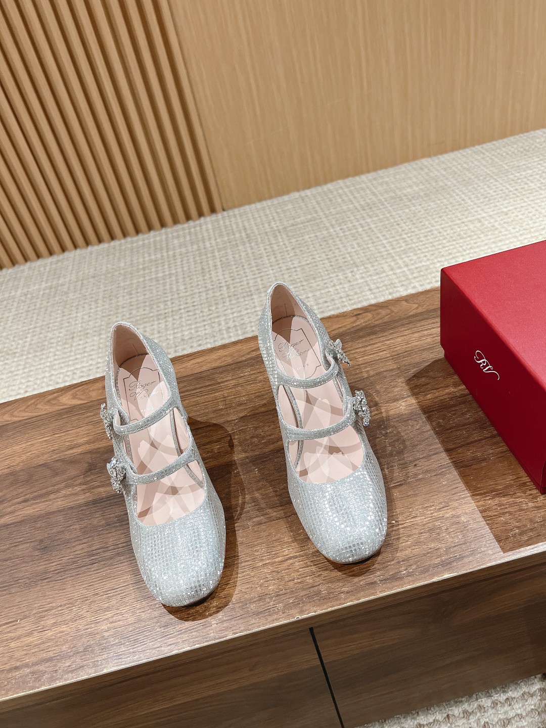 로저비비에 Roger Vivier 메리 제인