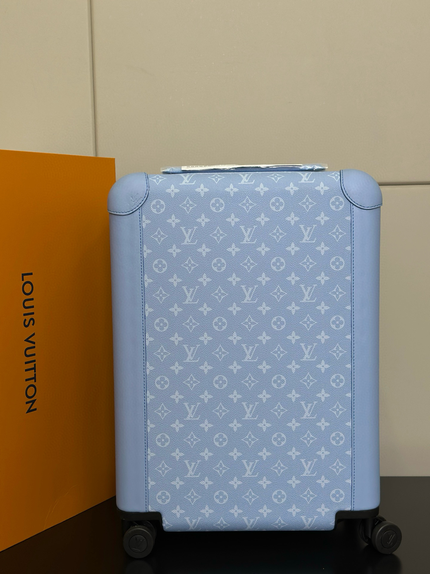 루이비통 Louis Vuitton Horizon 55 캐리어 Monogram Blue 20