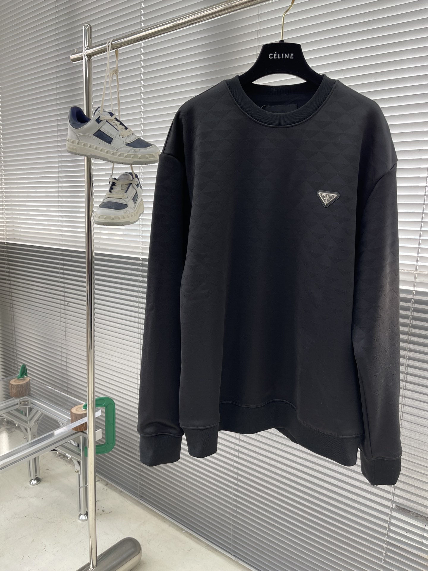 프라다 Prada 맨투맨