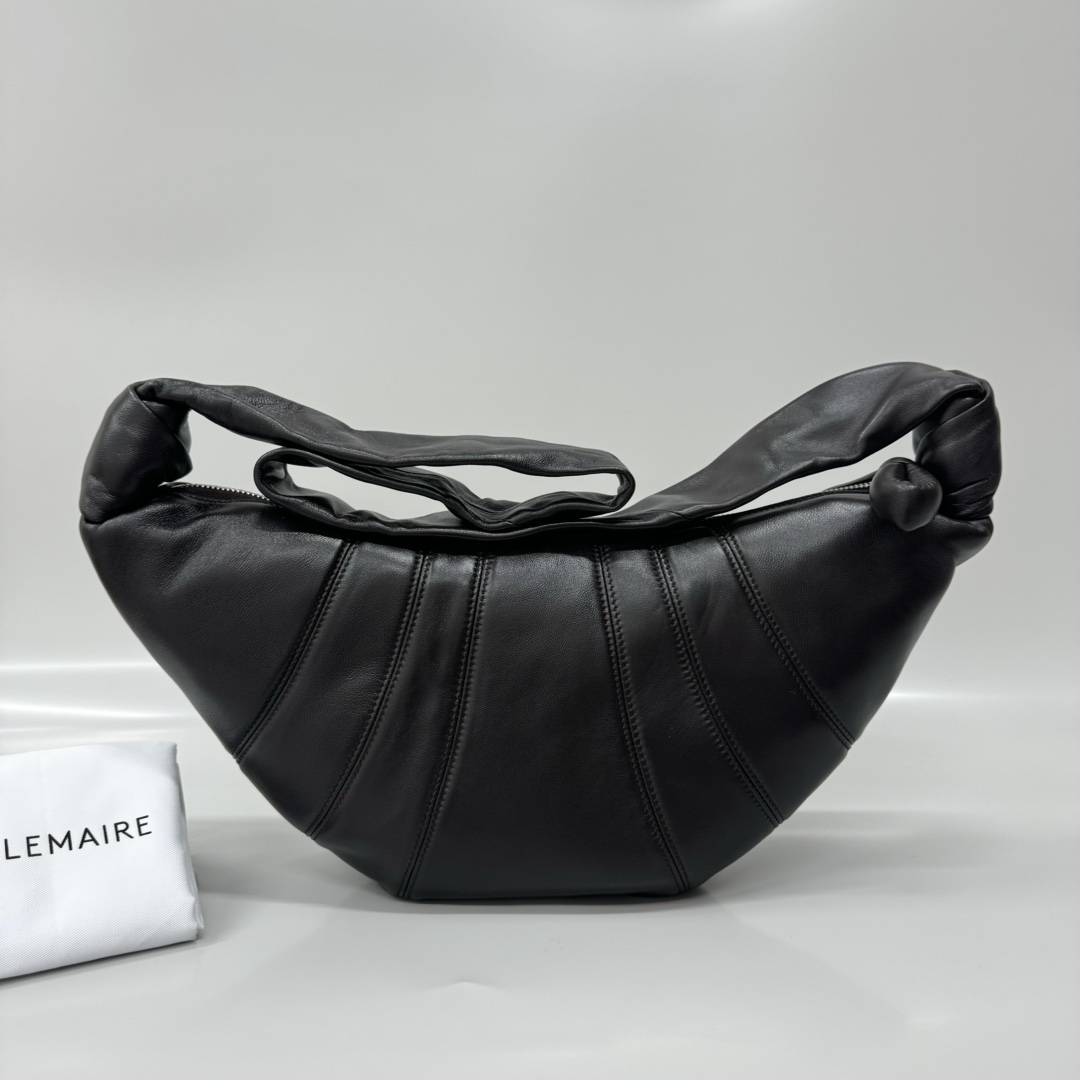 르메르 Lemaire Medium  Croissant Bag Dark Chocolate