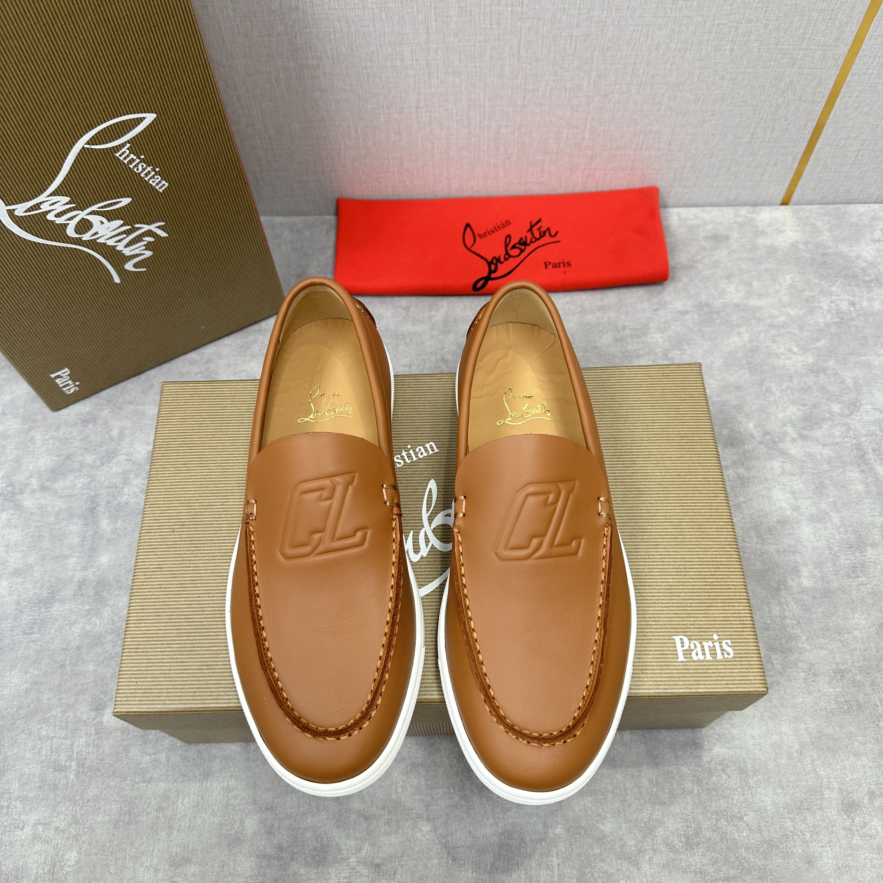 크리스찬 루부탱 Christian Louboutin 로퍼