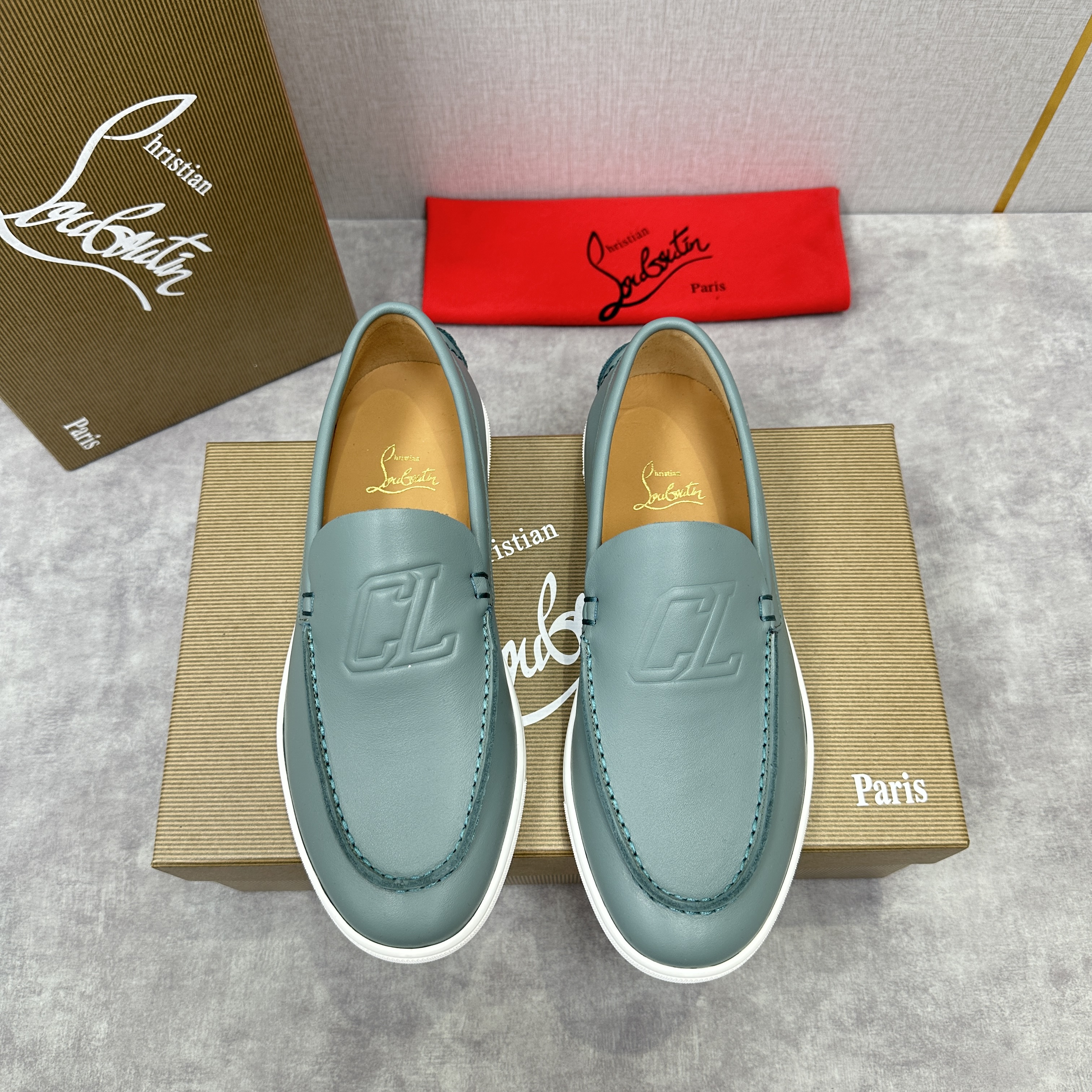 크리스찬 루부탱 Christian Louboutin 로퍼