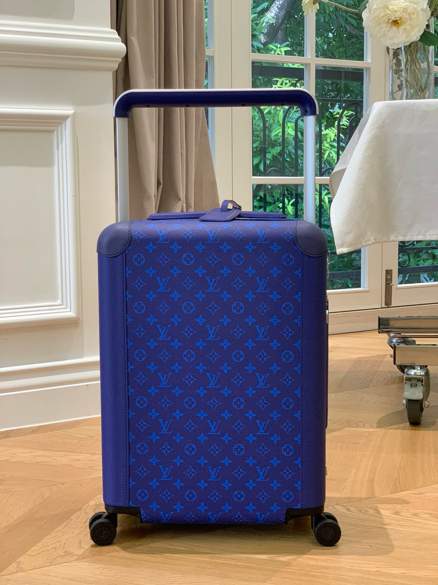 루이비통 Louis Vuitton Taigarama 캐리어 Blue