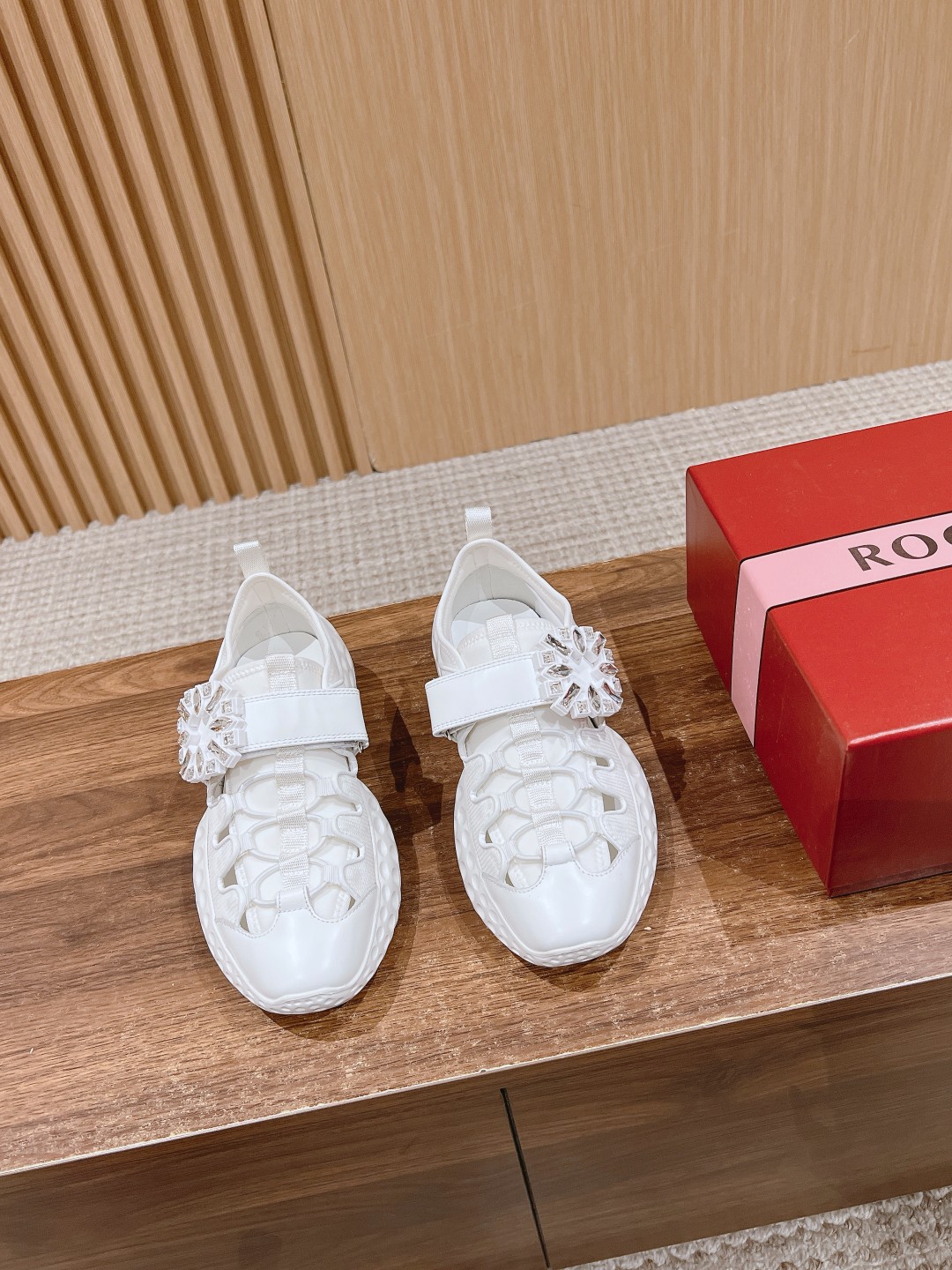 로저비비에 Roger Vivier 스니커즈