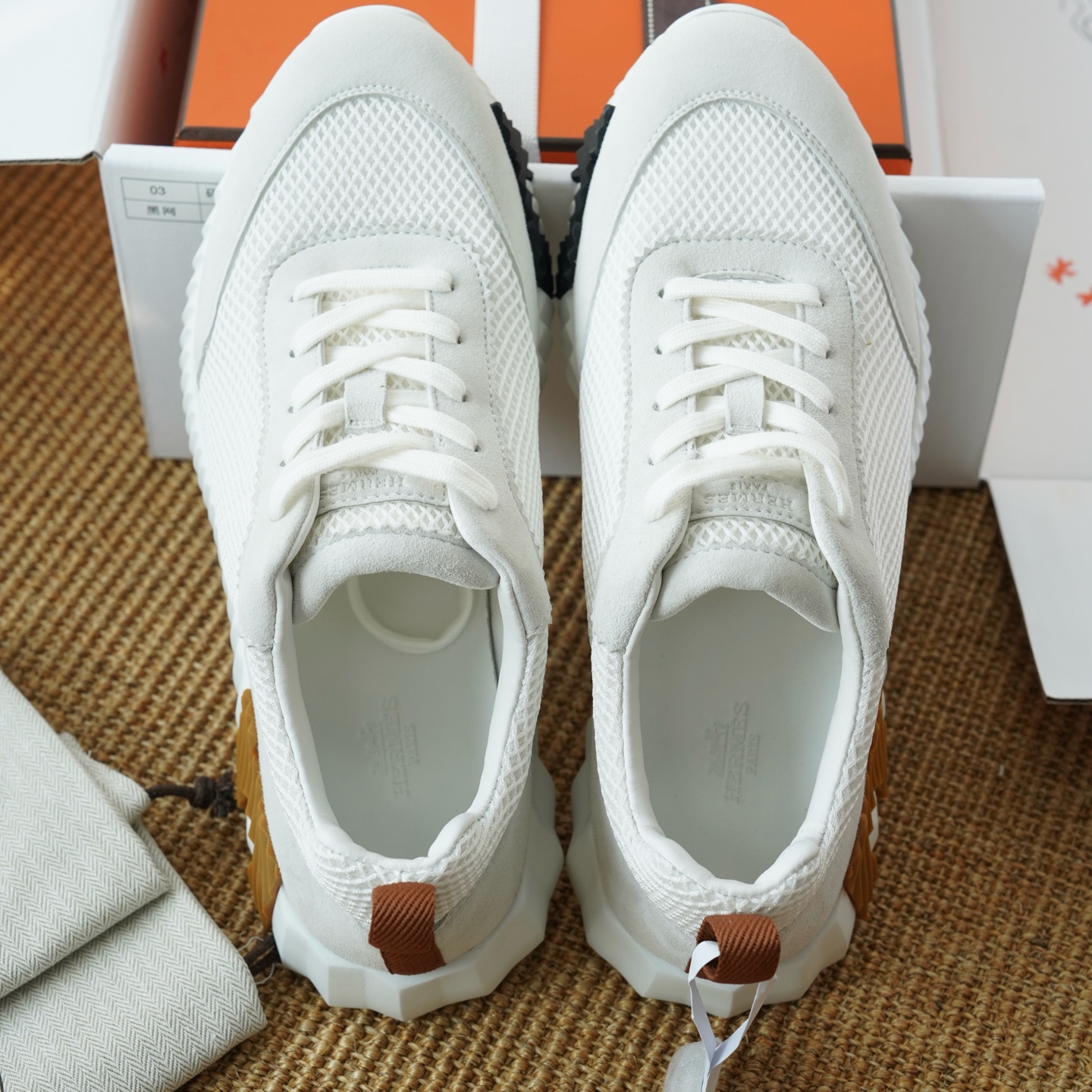 에르메스 Hermes Bouncing 스니커즈