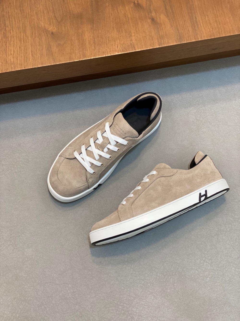 에르메스 Hermes Kiddy 스니커즈