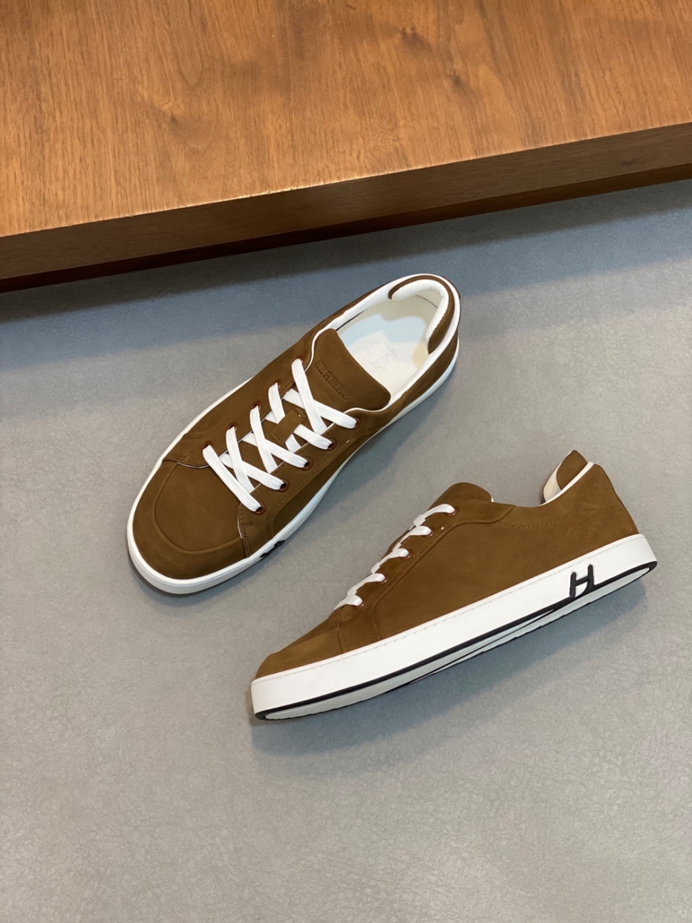 에르메스 Hermes Kiddy 스니커즈