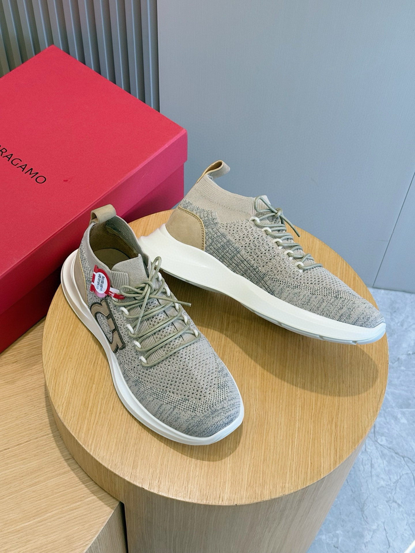 살바토레 페라가모 Salvatore Ferragamo 스니커즈