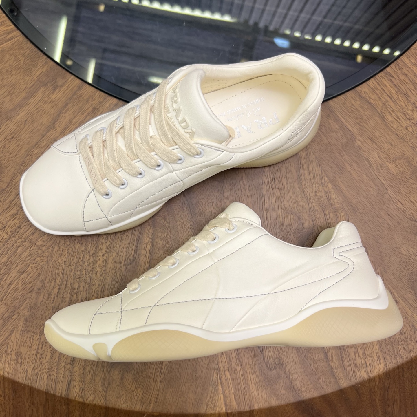 프라다 Prada 스니커즈