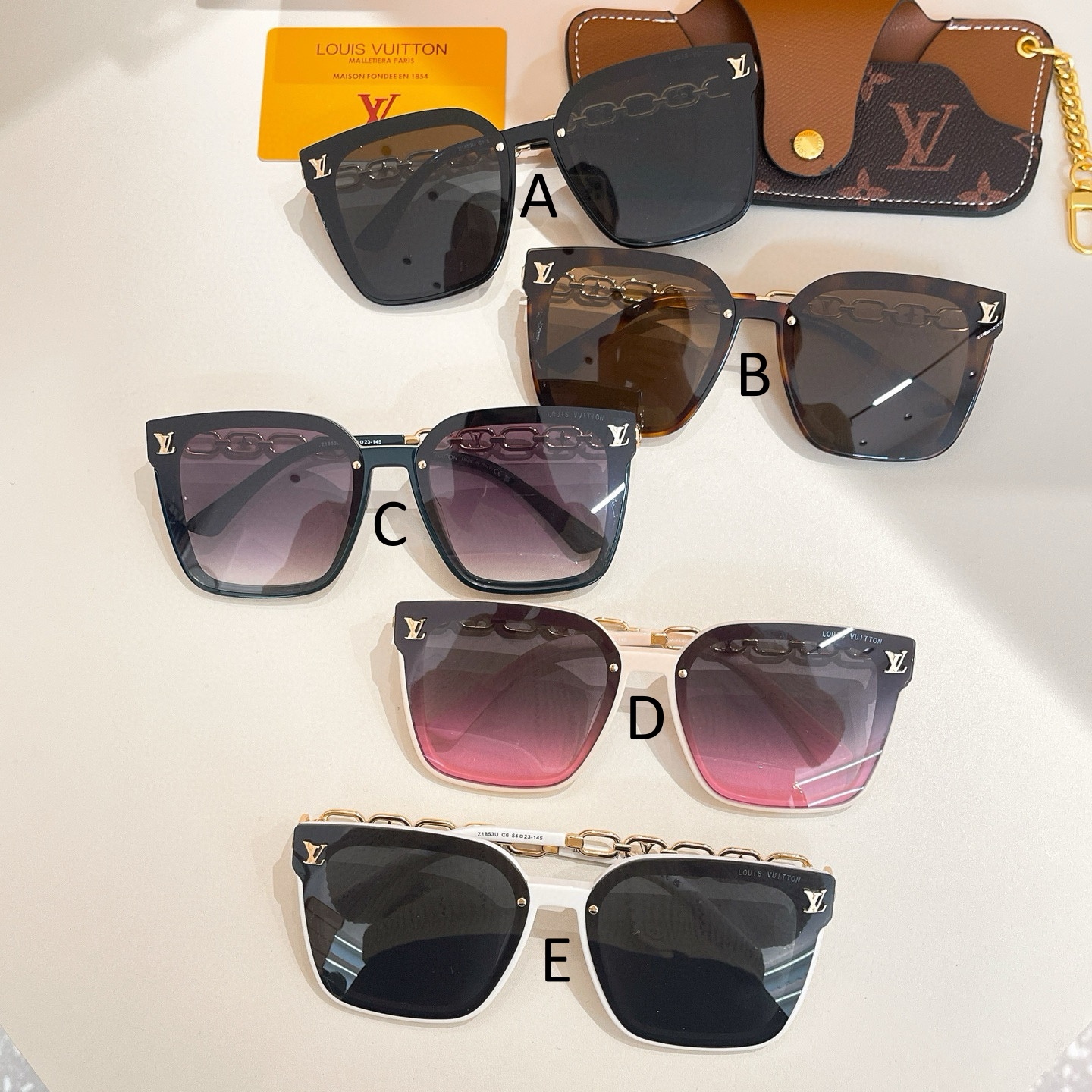 루이비통 Louis Vuitton Z1853U 53口22-145