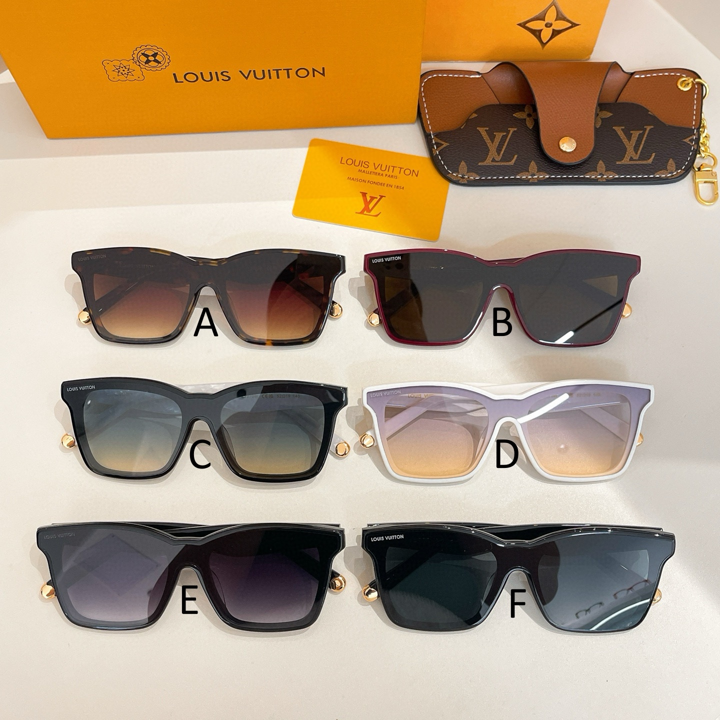 루이비통 Louis Vuitton Z2970W 52口19-145