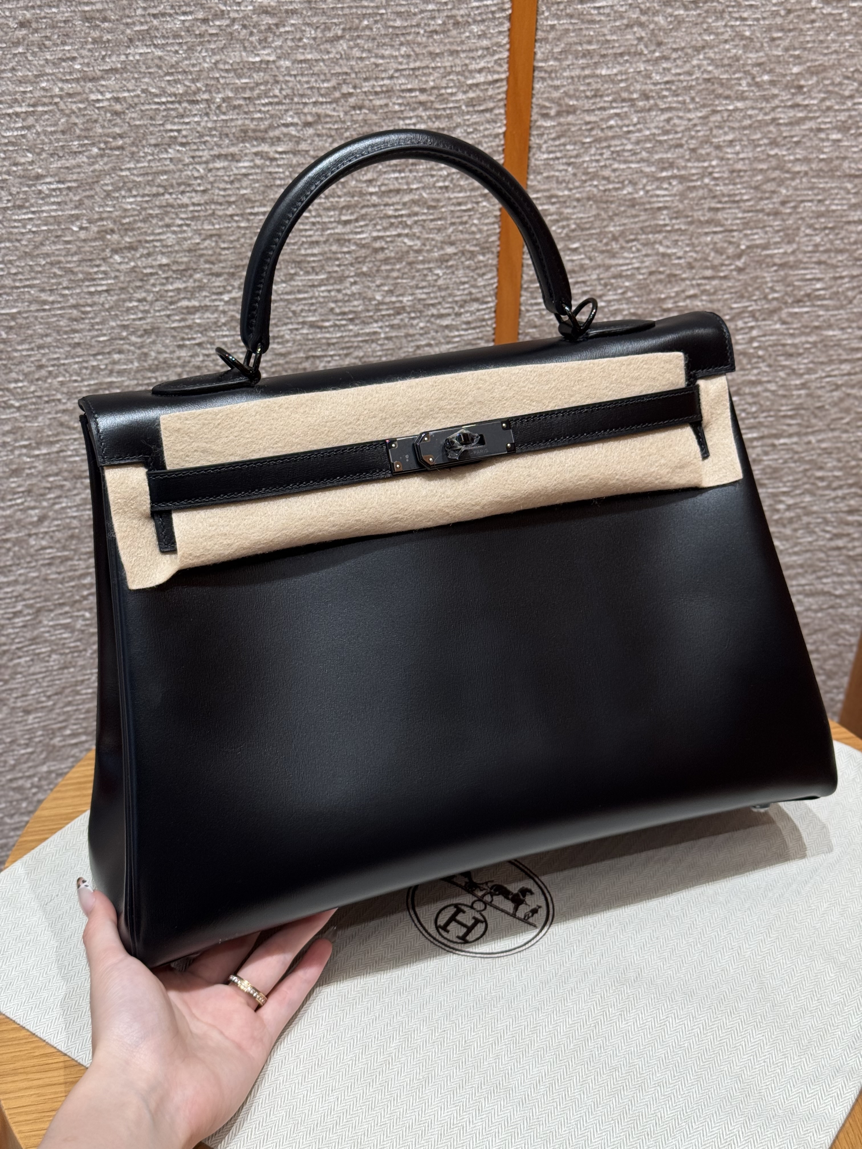 에르메스 Hermes Kelly 35cm Box 89 noir/noir