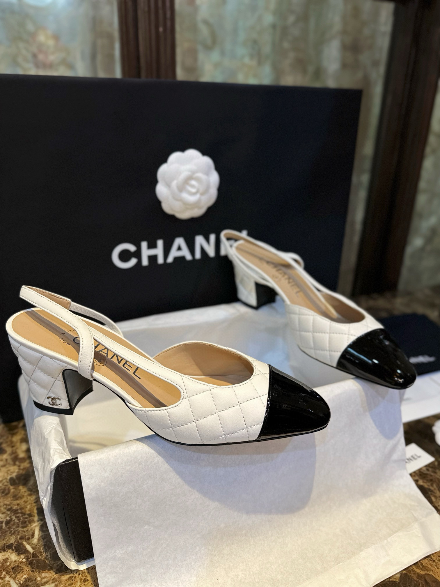 샤넬 CHANEL 22C G39220 Slingbacks 슬링 White