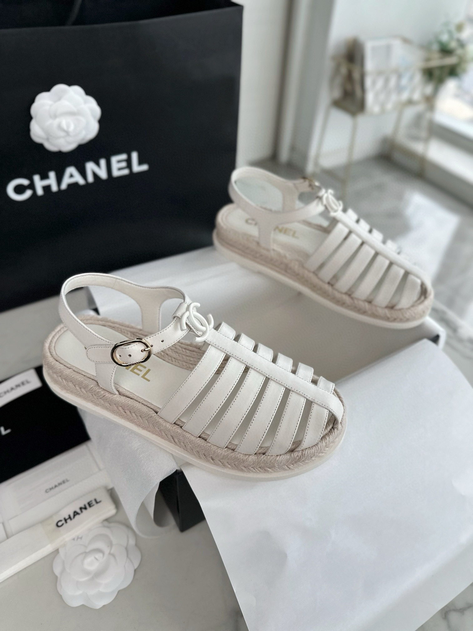 샤넬 CHANEL 24C 샌들 White