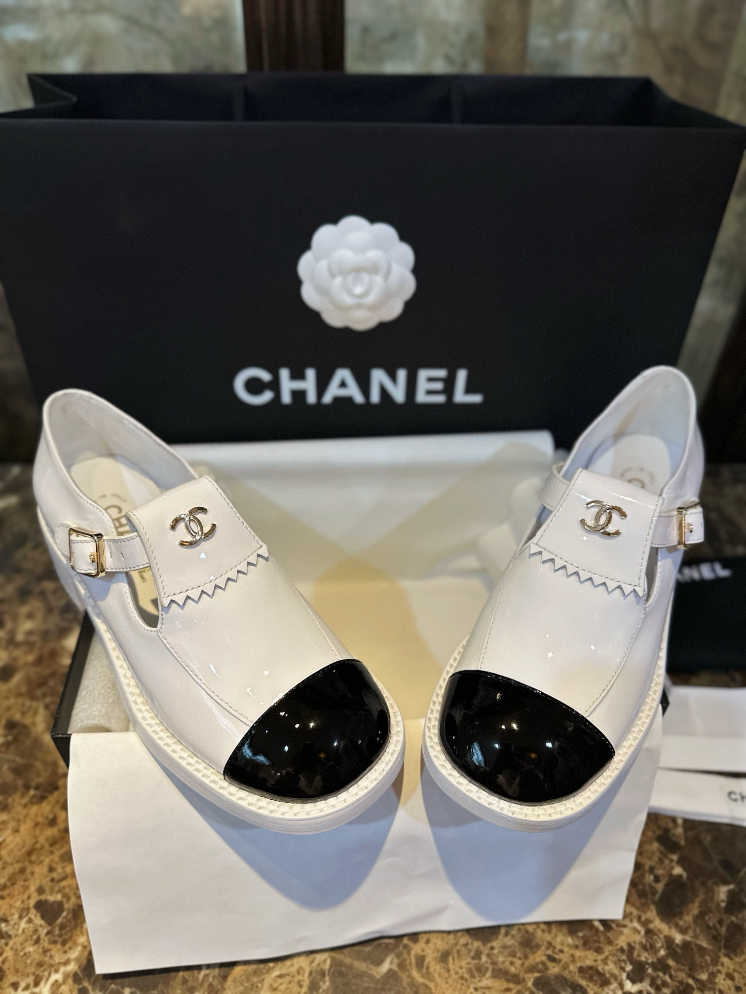 샤넬 CHANEL 23B G45203 메리제인 슈즈 White