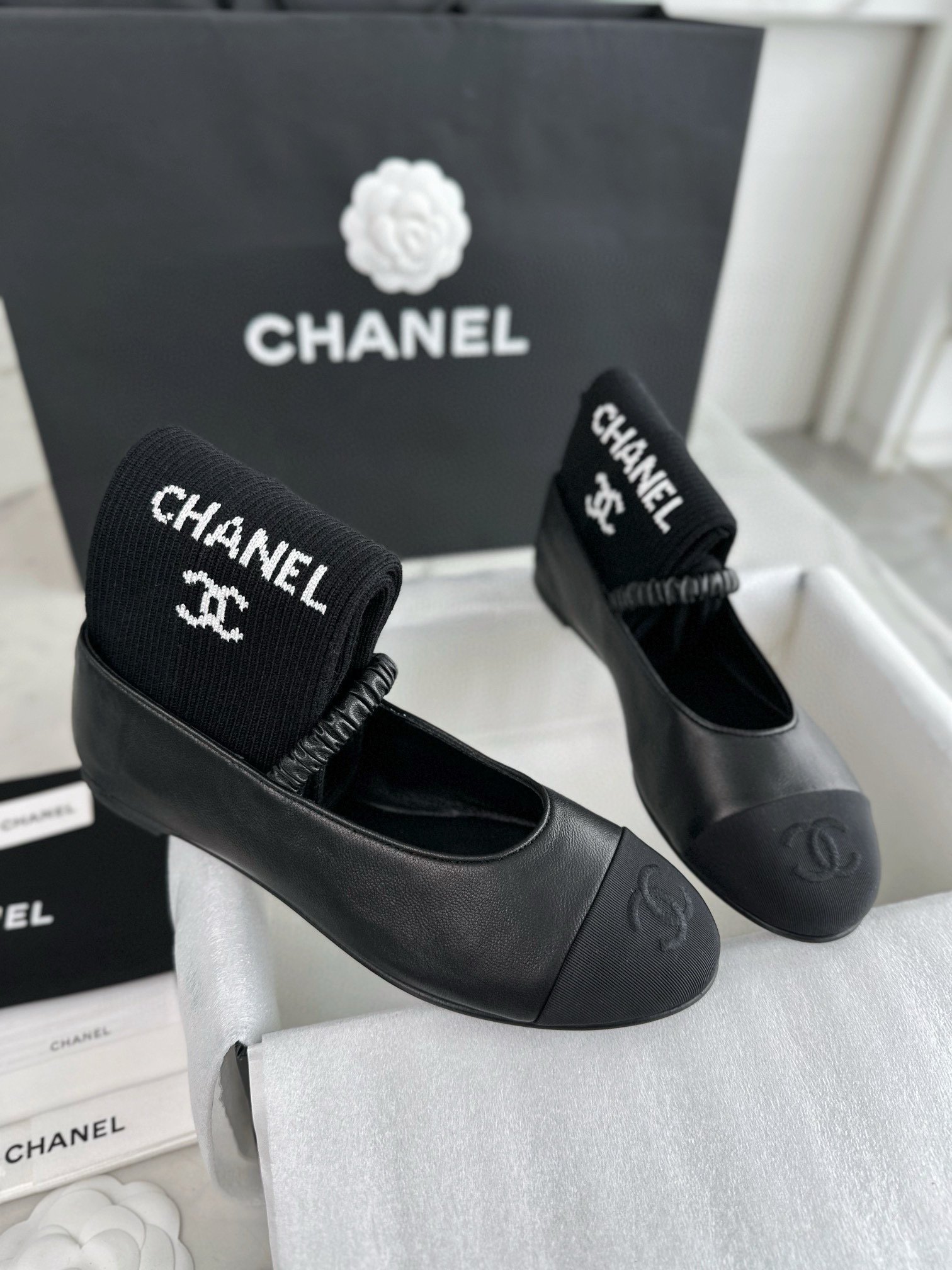 샤넬 CHANEL 24C G02689 메리제인 슈즈 Black