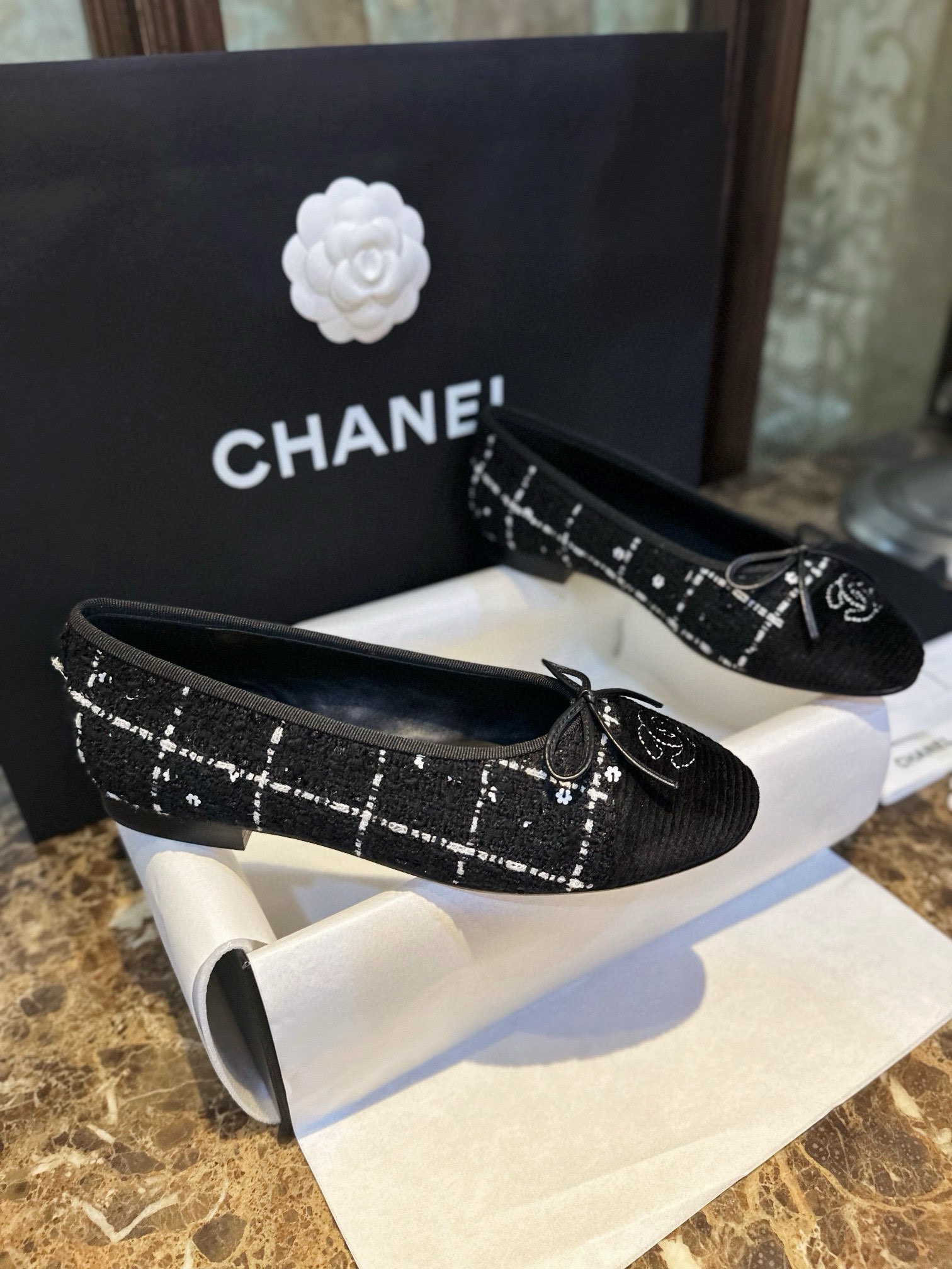 샤넬 CHANEL 23k G02819 플랫 Black