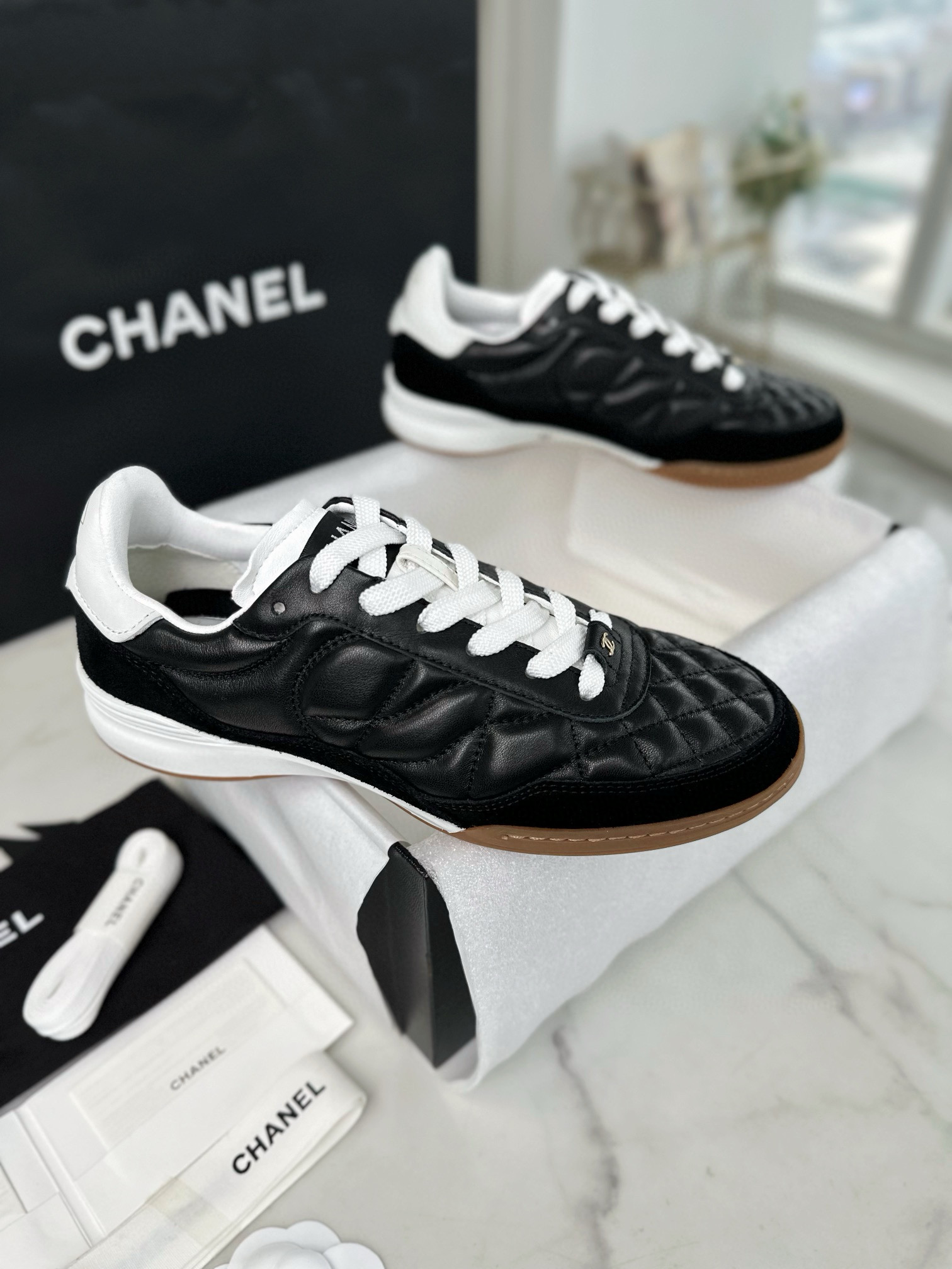 샤넬 CHANEL 23K G45335 스니커즈 Black