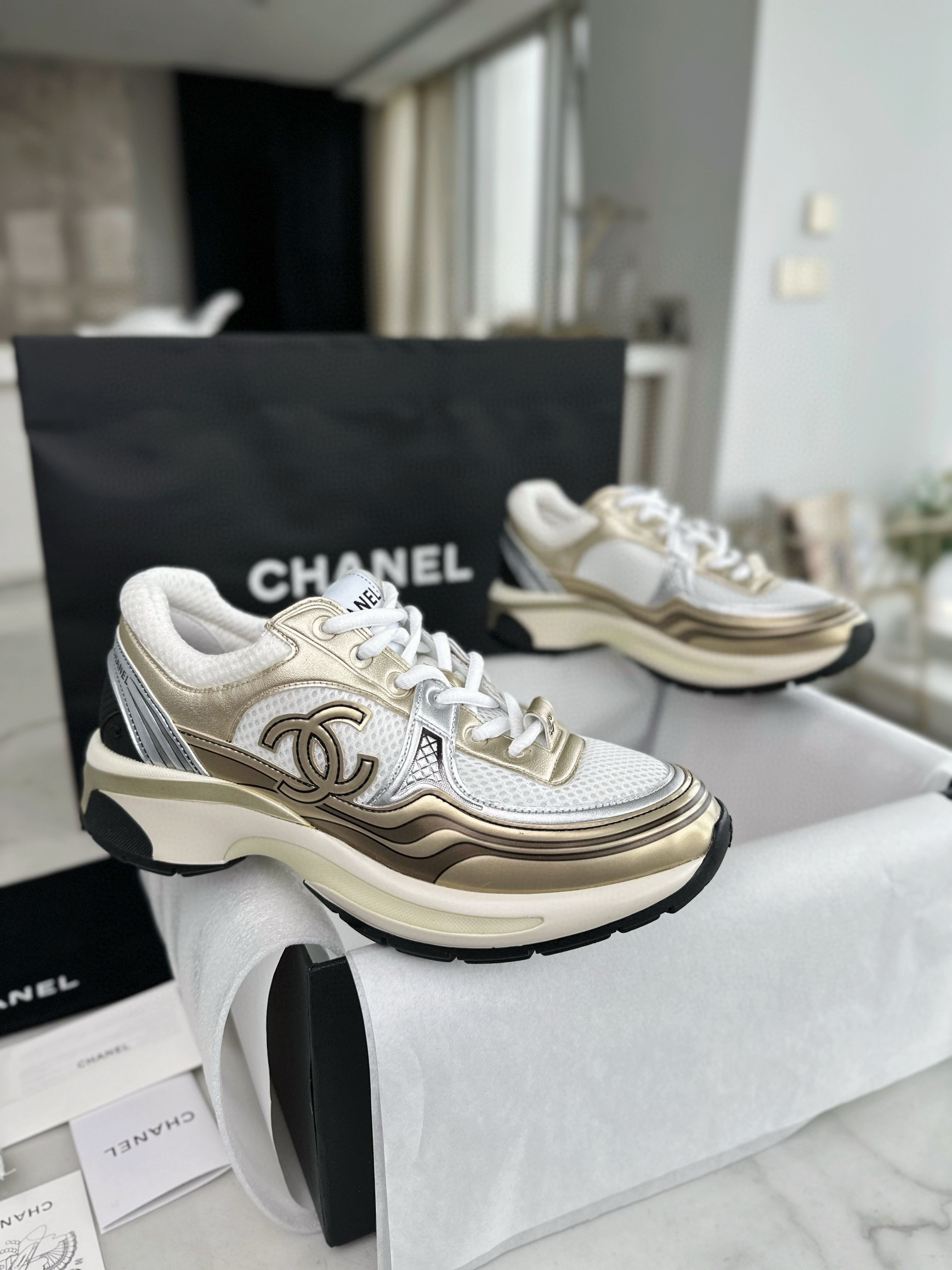 샤넬 CHANEL 24C G39792 스니커즈 gold
