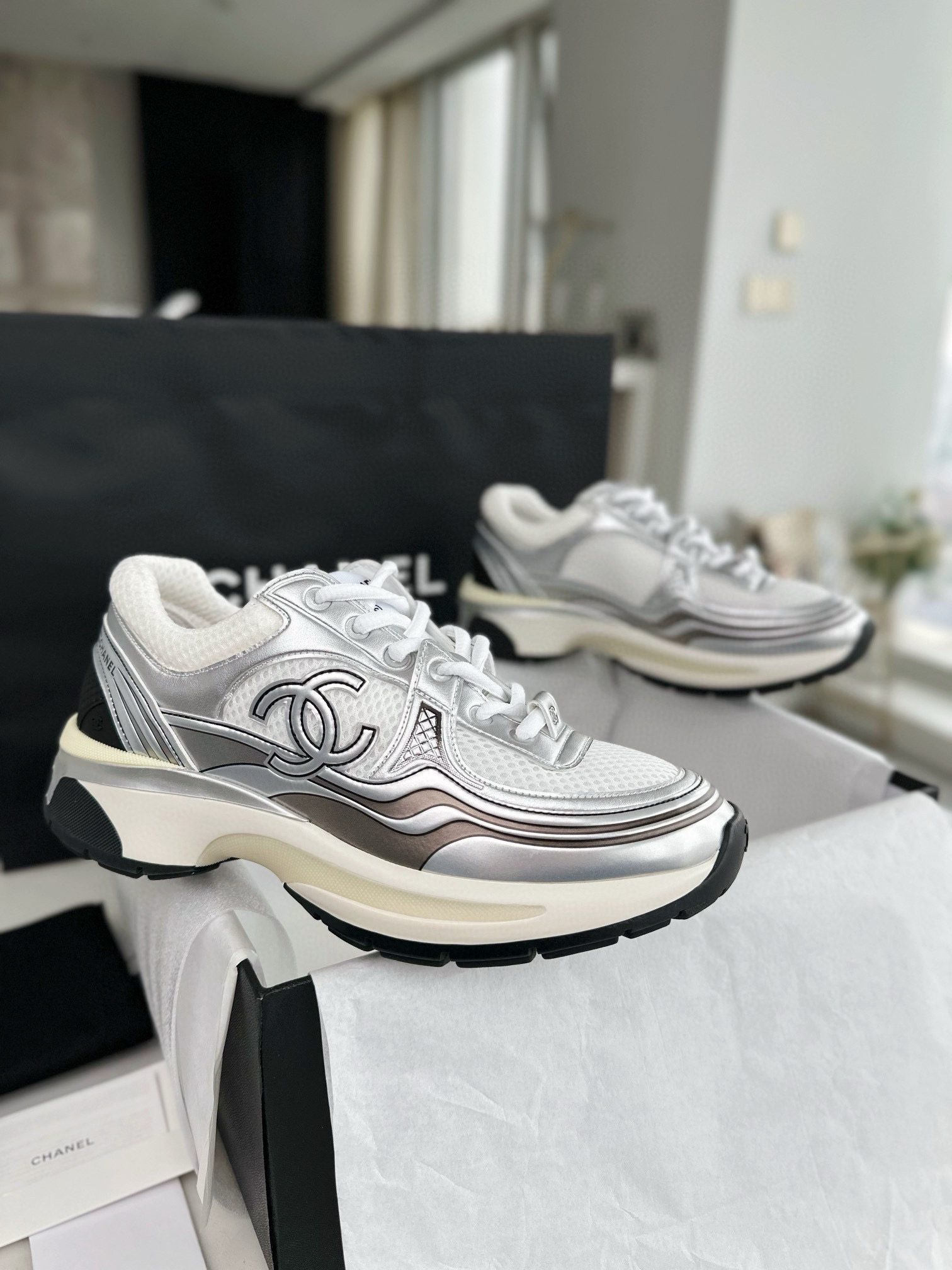 샤넬 CHANEL 24C G39792 스니커즈 silver