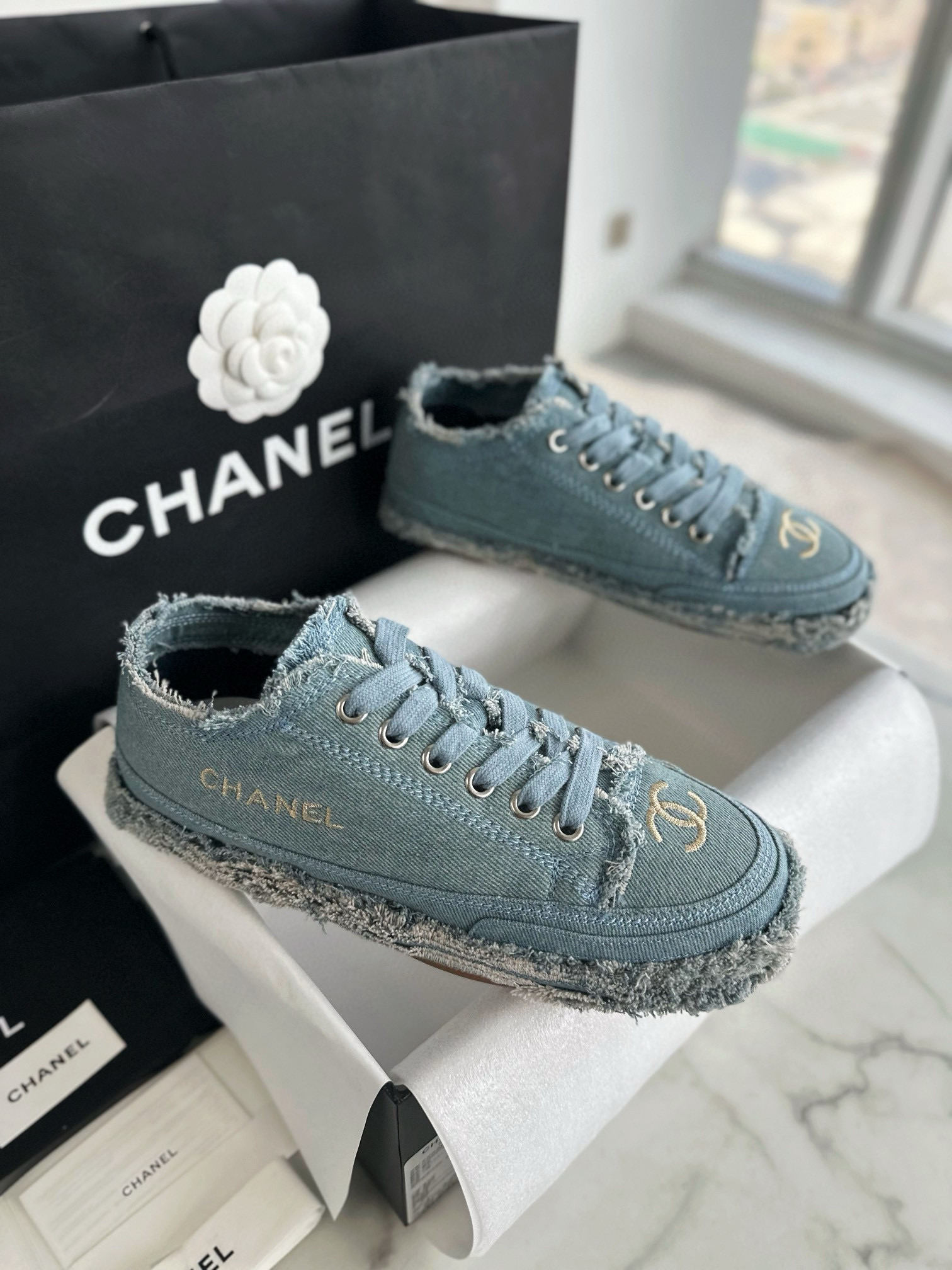 샤넬 CHANEL 24S G38809 스니커즈 Blue