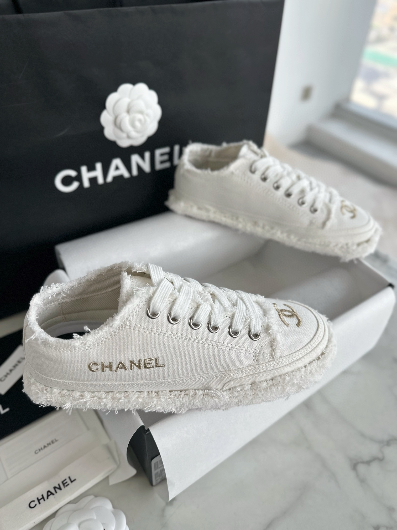 샤넬 CHANEL 24S G38809 스니커즈 White