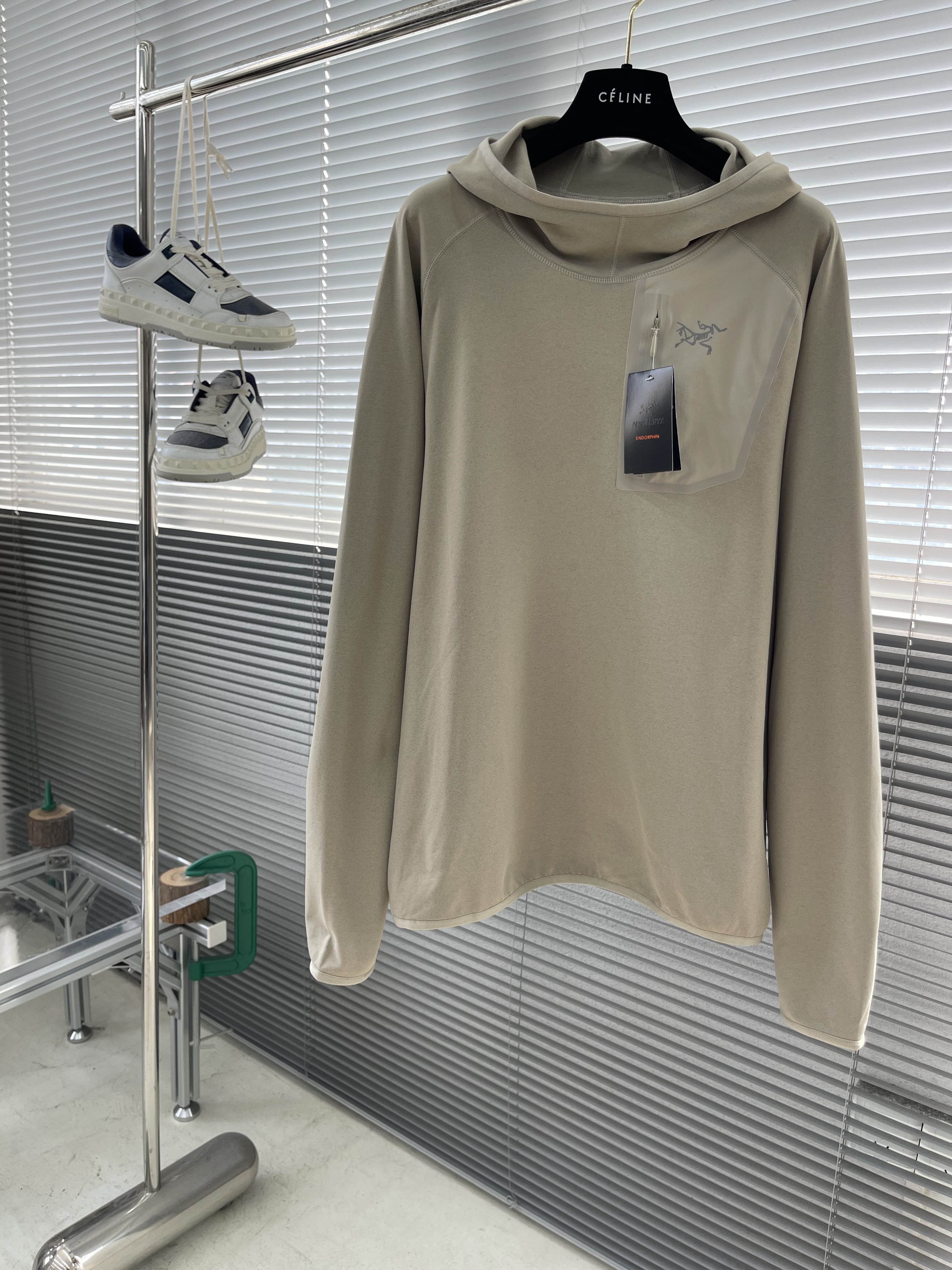 아크테릭스 ARC'TERYX 후드