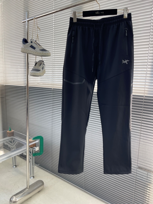 아크테릭스 ARC'TERYX 바지