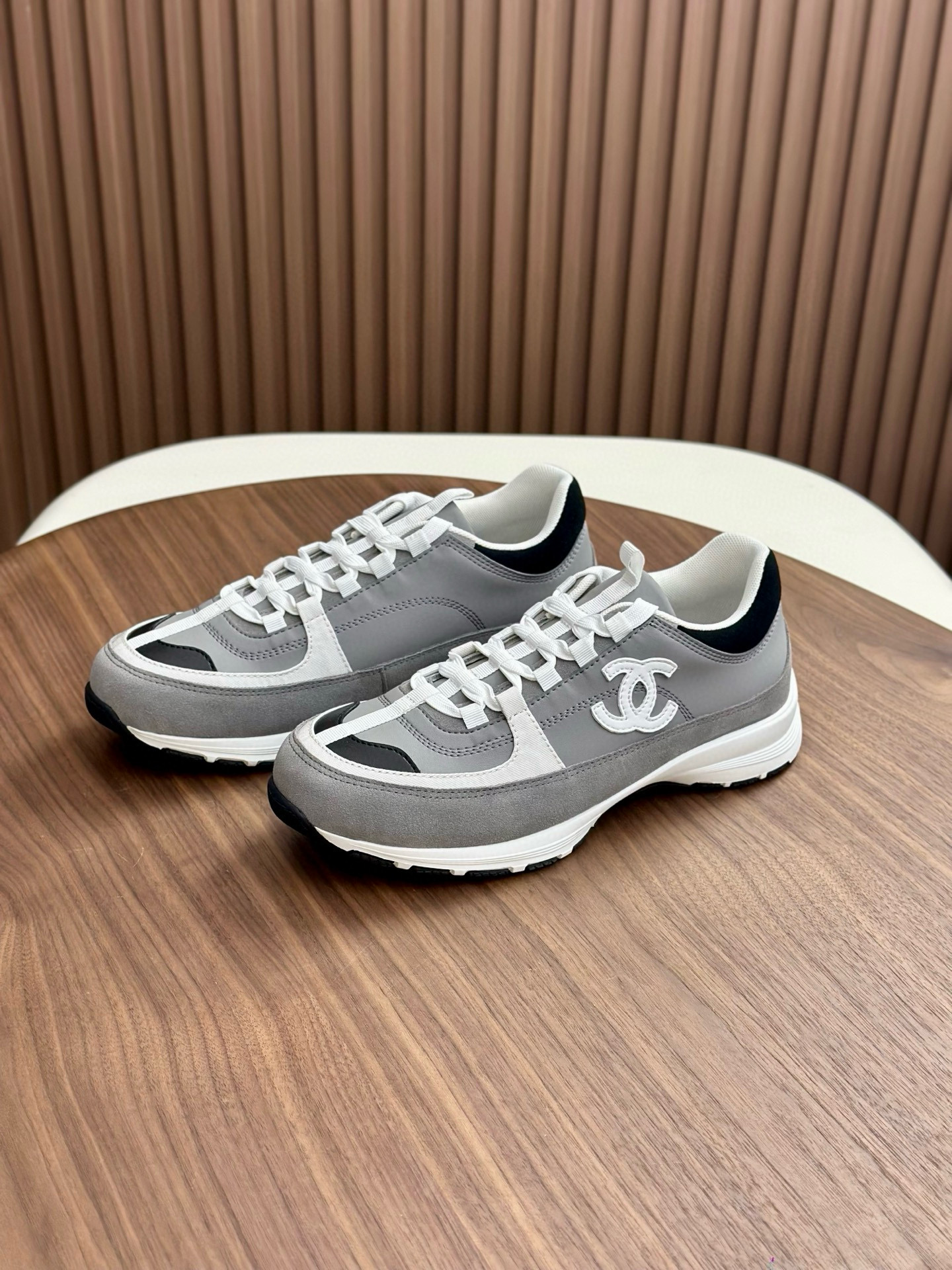 샤넬 CHANEL 스니커즈