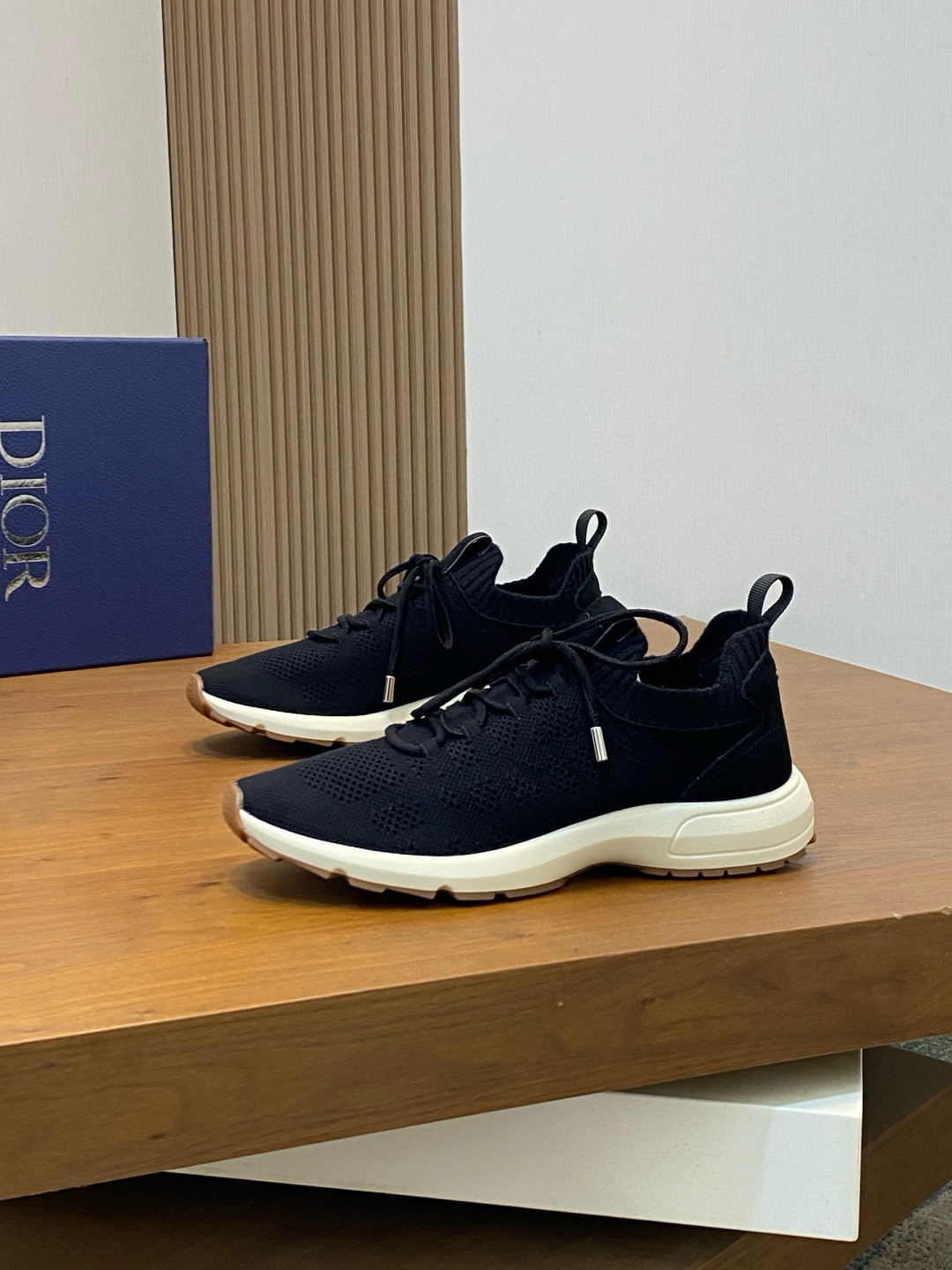 디올 Dior 스니커즈