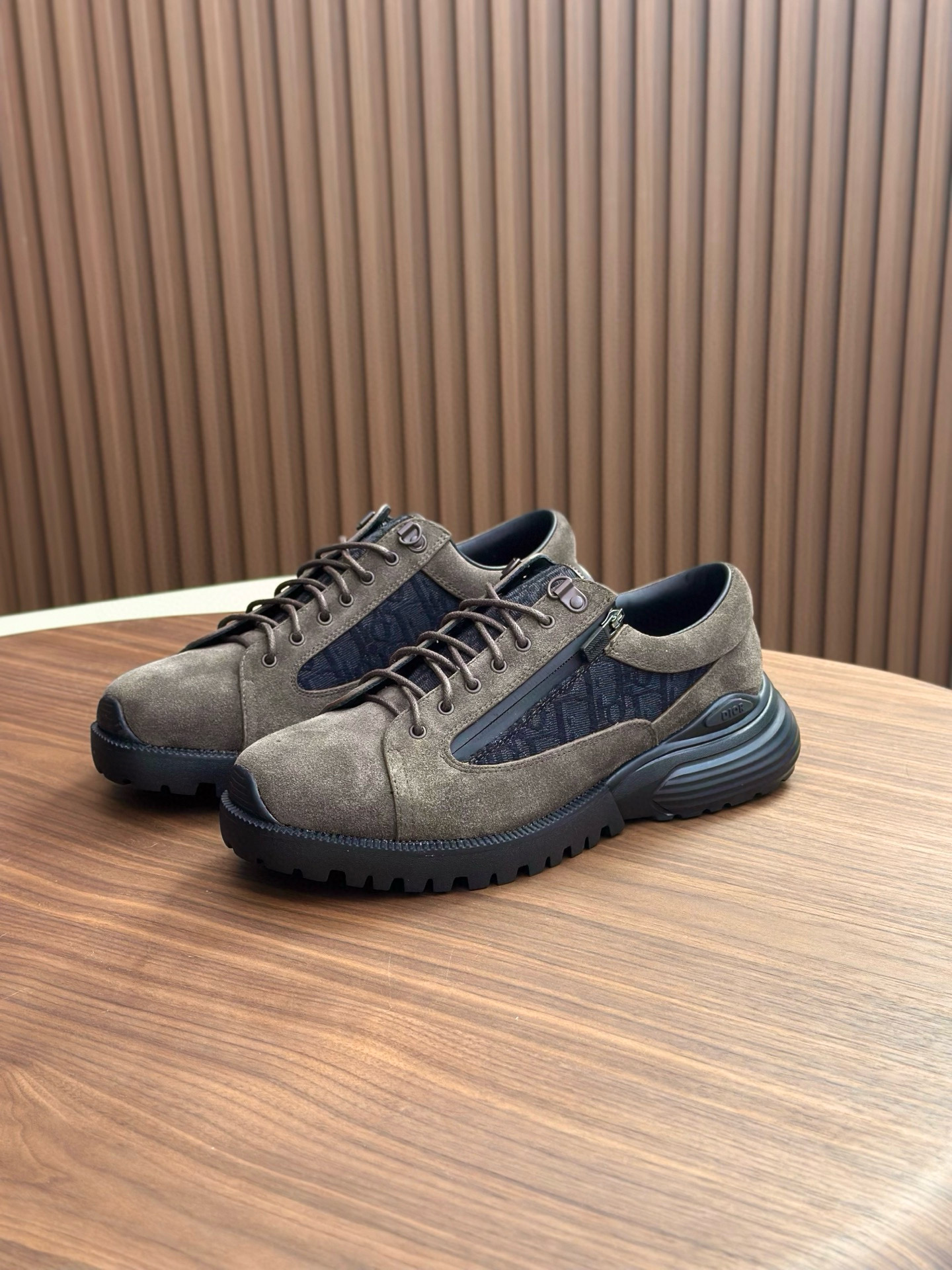 디올 Dior 스니커즈