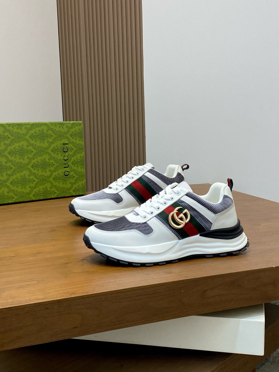 구찌 Gucci 스니커즈