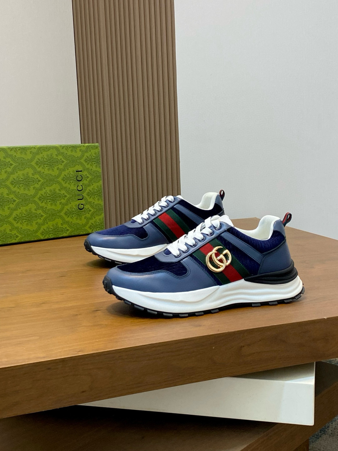 구찌 Gucci 스니커즈