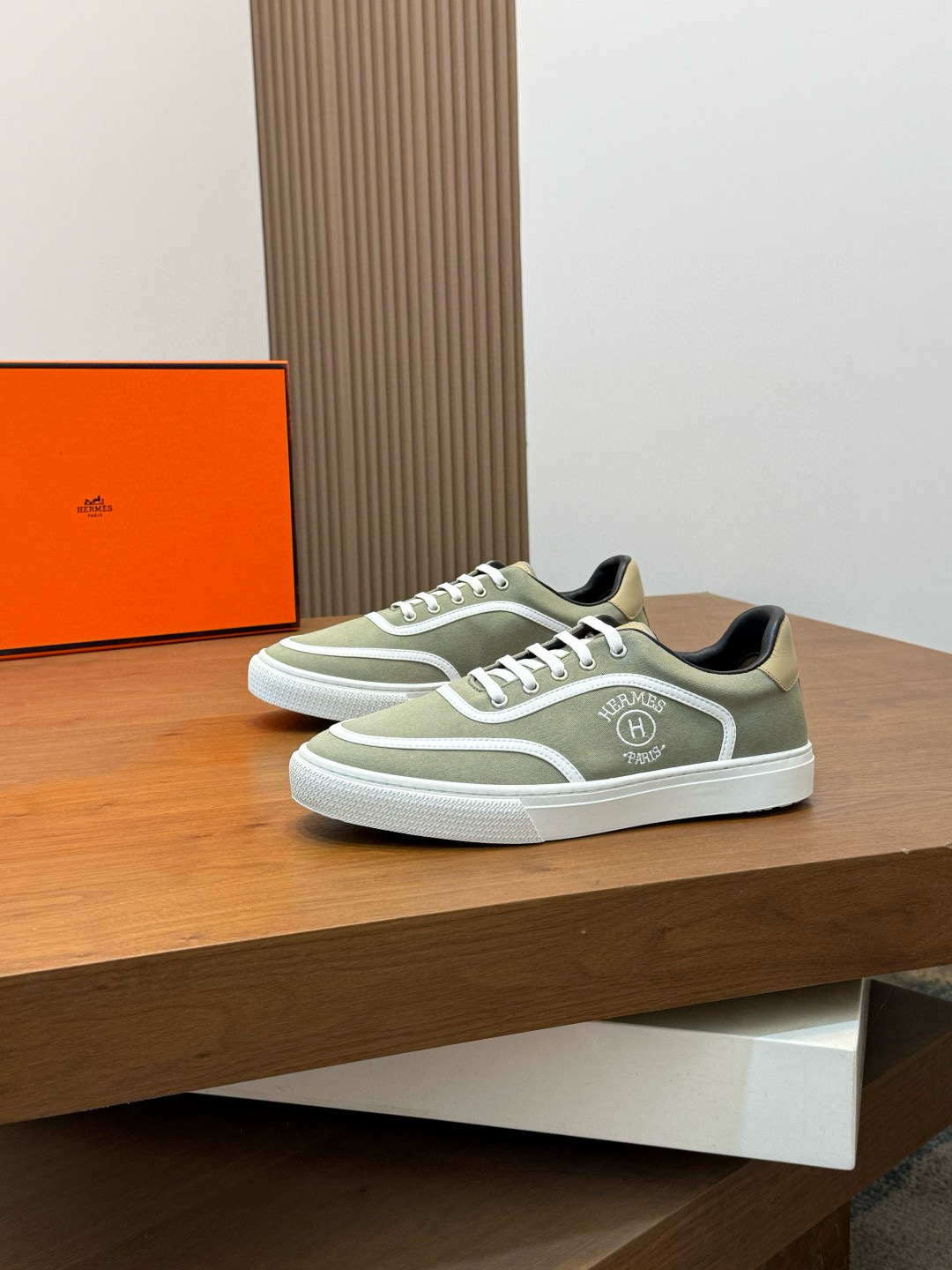 에르메스 Hermes Kiddy 스니커즈