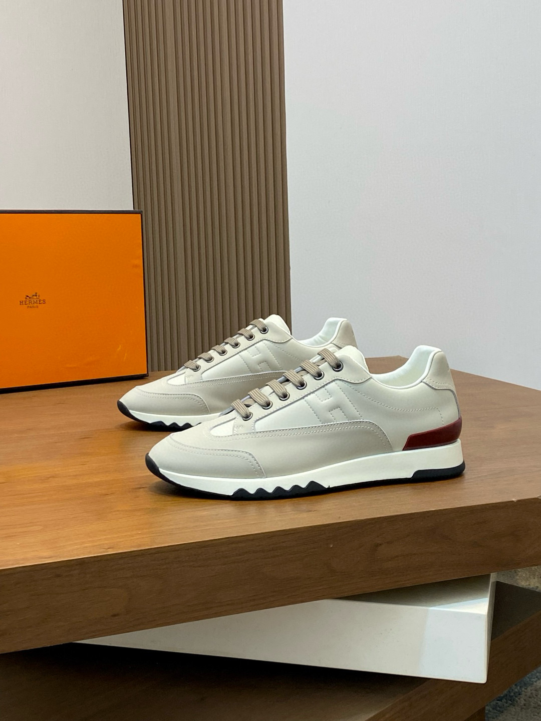 에르메스 Hermes 스니커즈