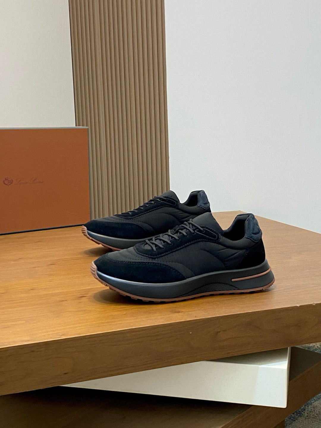 로로피아나 Loro Piana Week End Walk 스니커즈